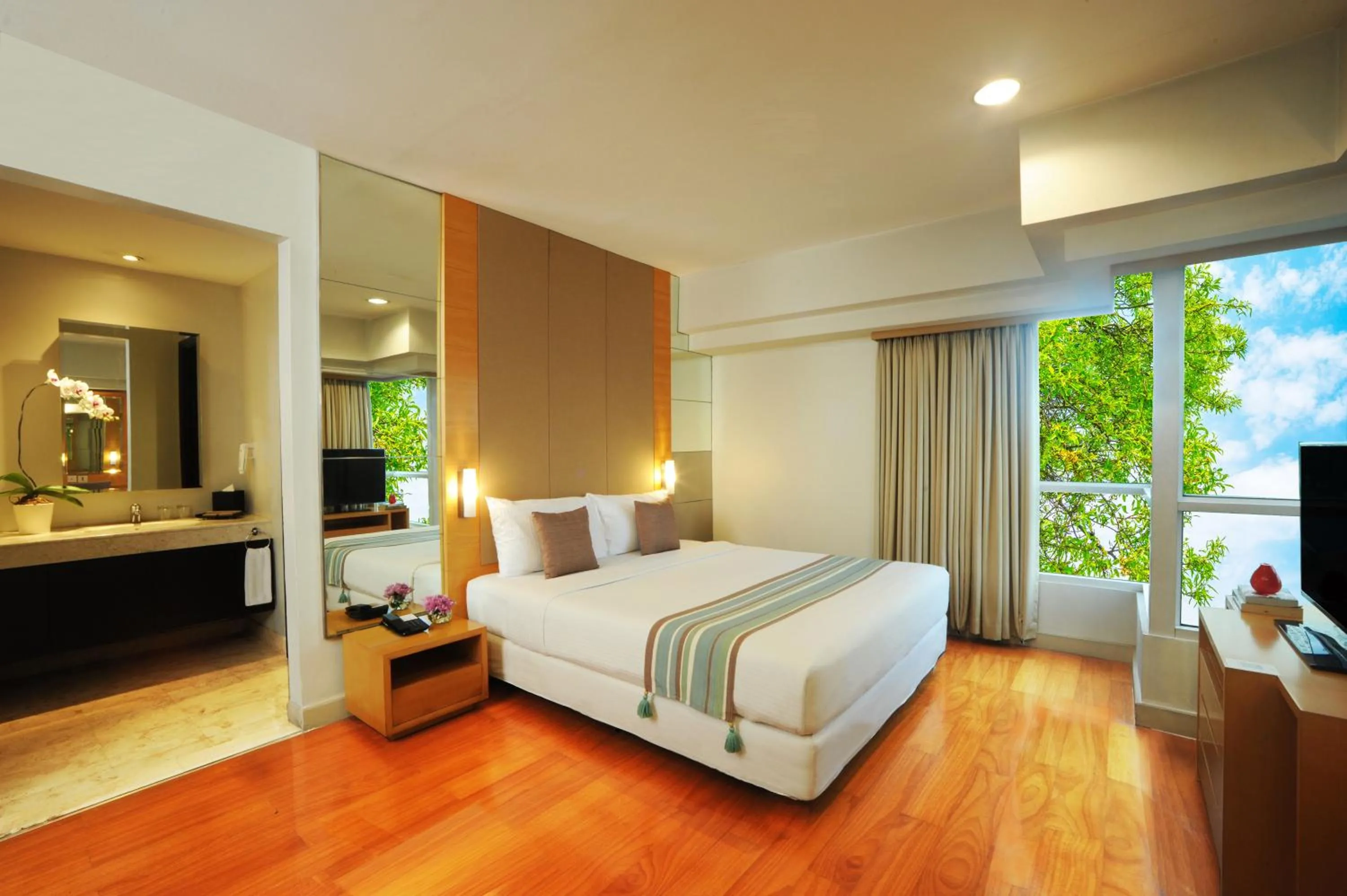 Bedroom, Bed in Somerset Berlian Jakarta