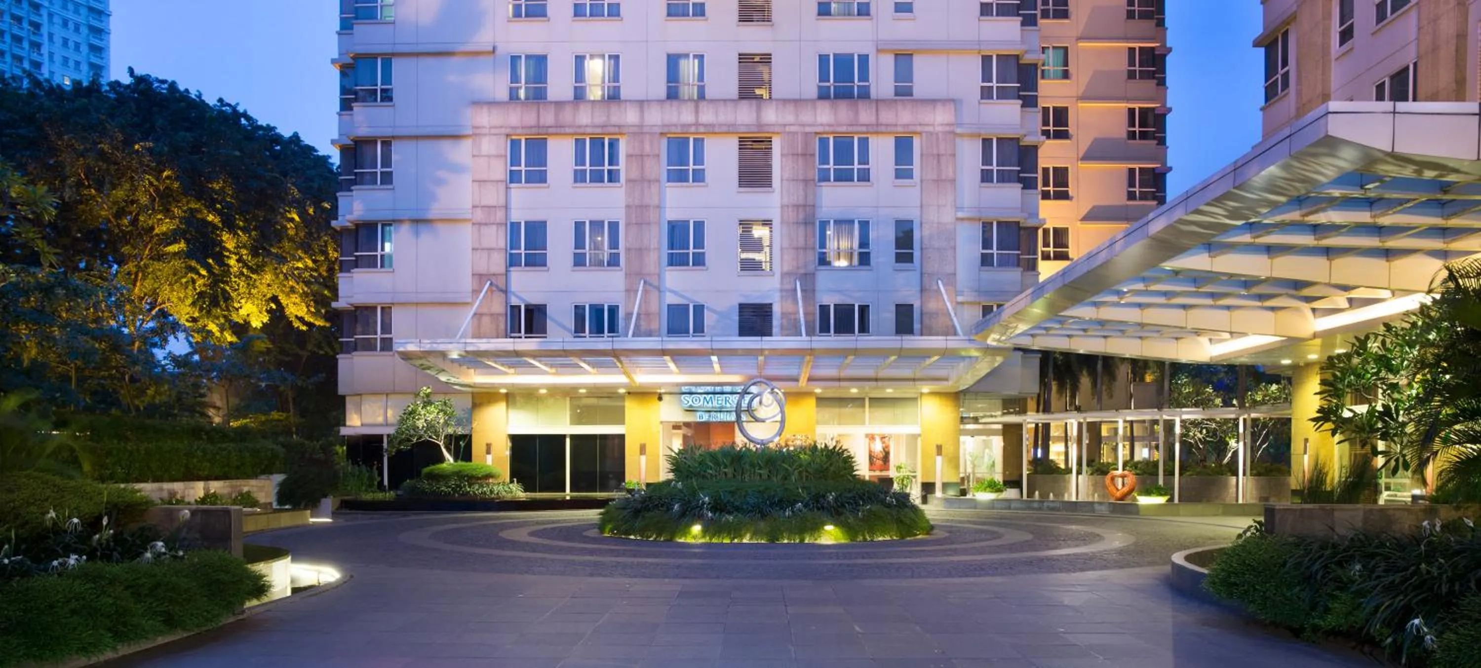 Property building in Somerset Berlian Jakarta