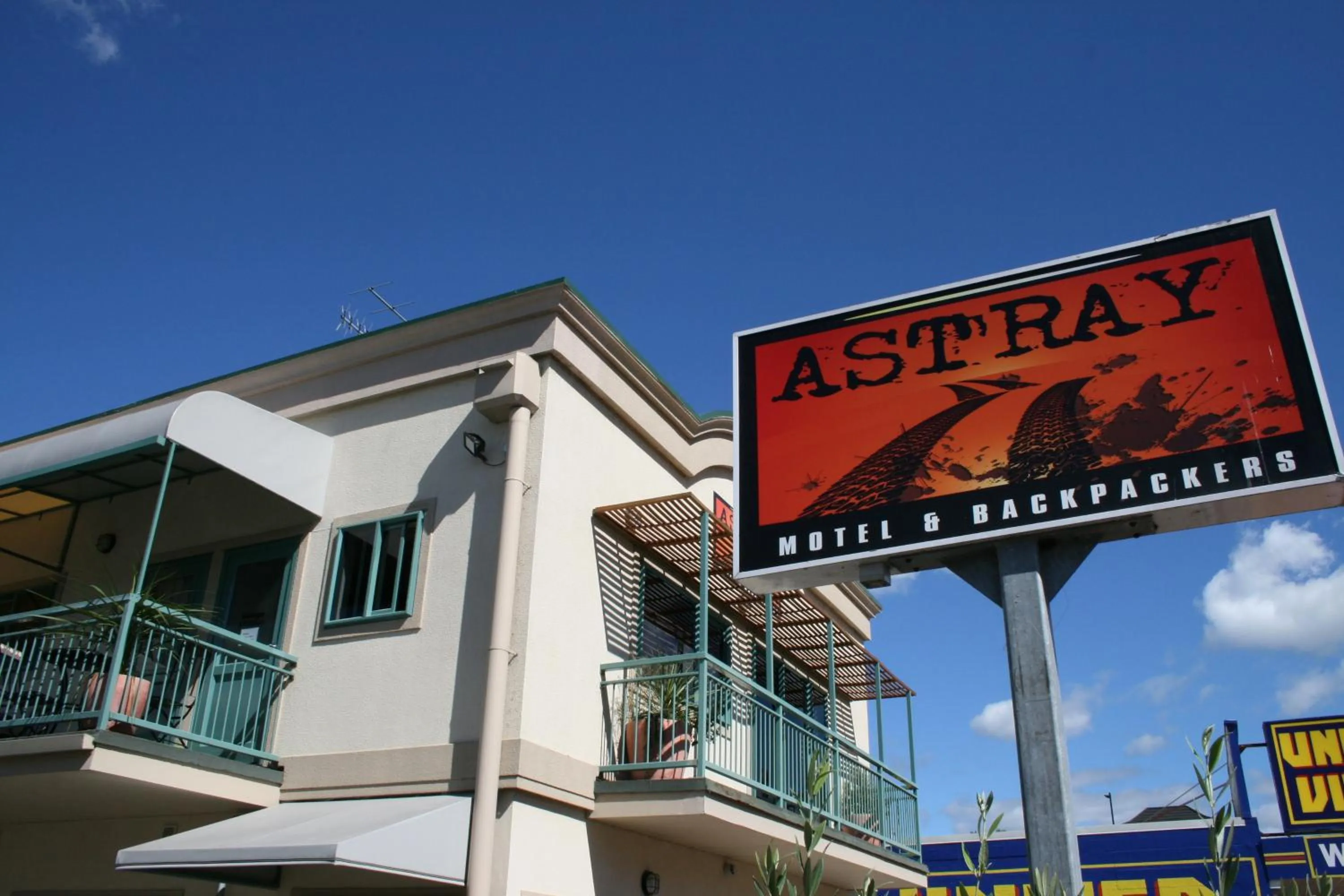 Facade/entrance in Astray Motel
