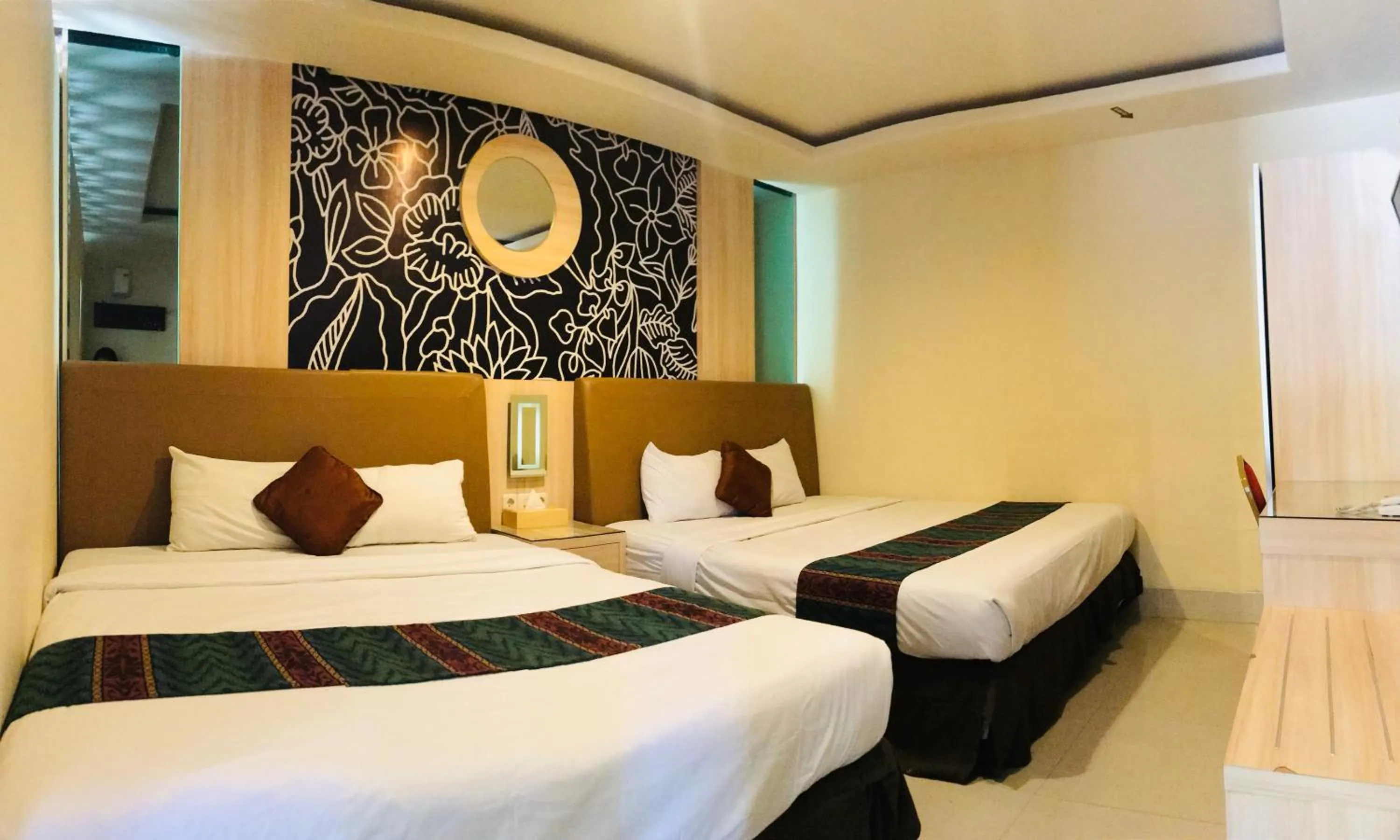 Bed in Hotel Indah Palace Tawangmangu