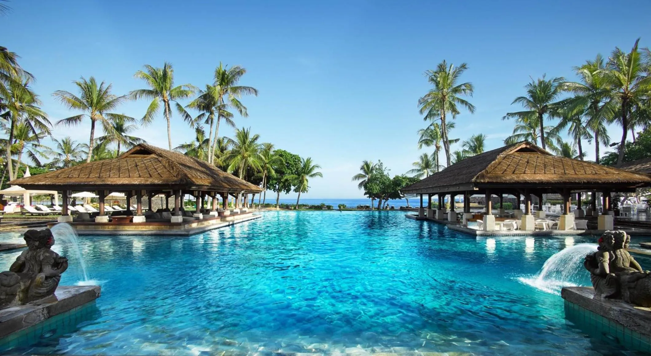 Swimming pool in InterContinental Bali Resort by IHG