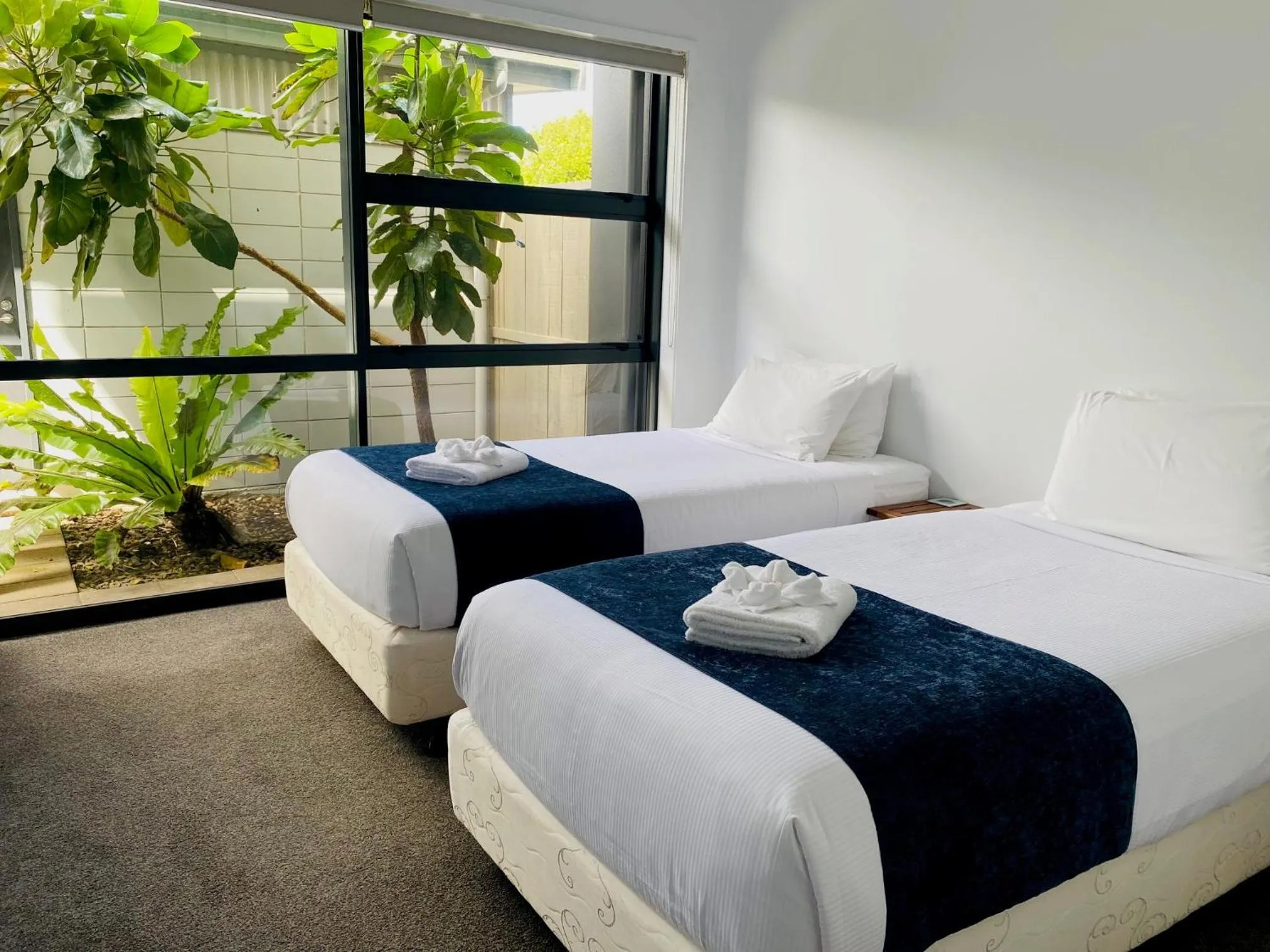 Bed in Sovereign Pier On The Waterways