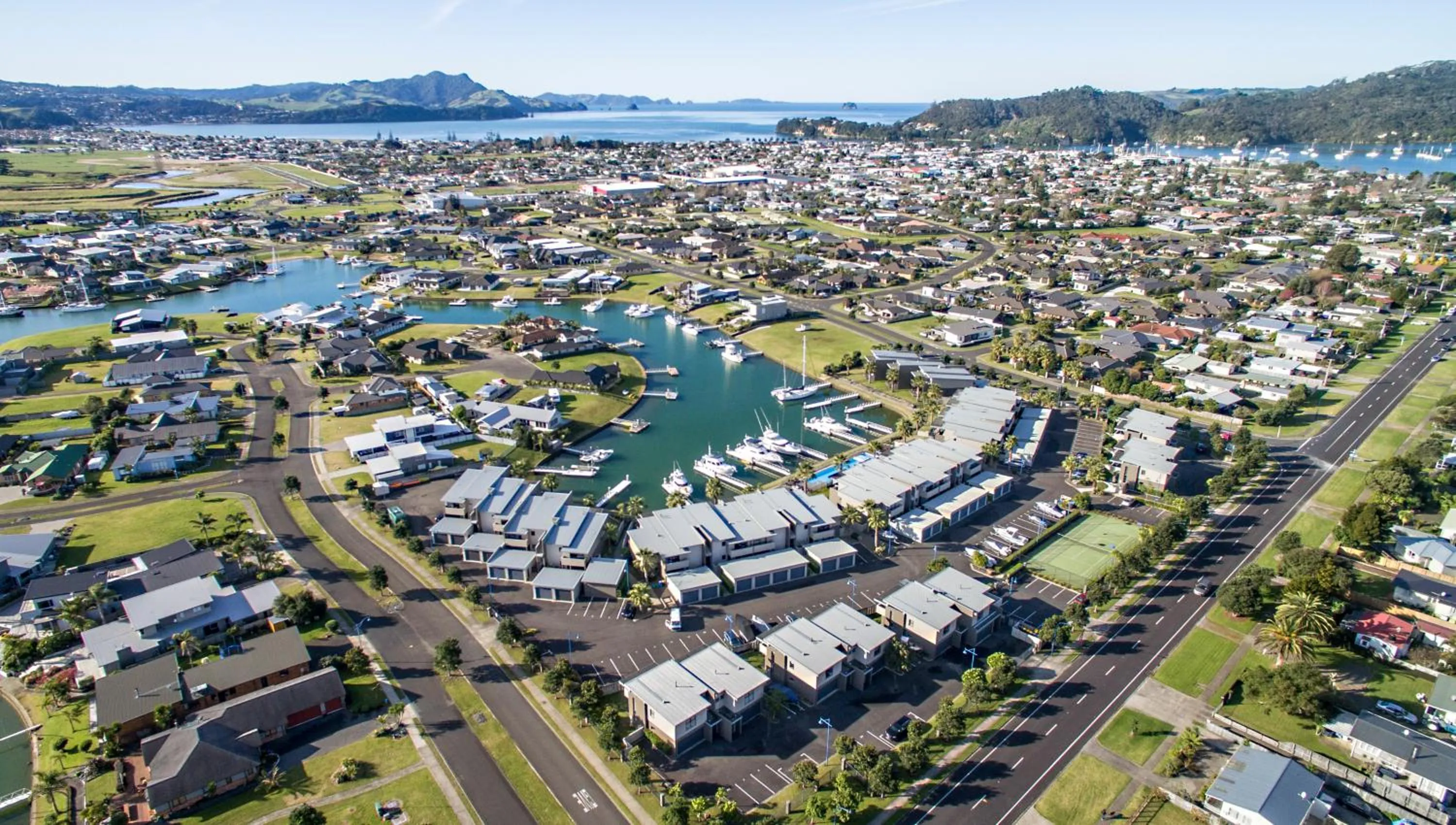 Property building in Sovereign Pier On The Waterways