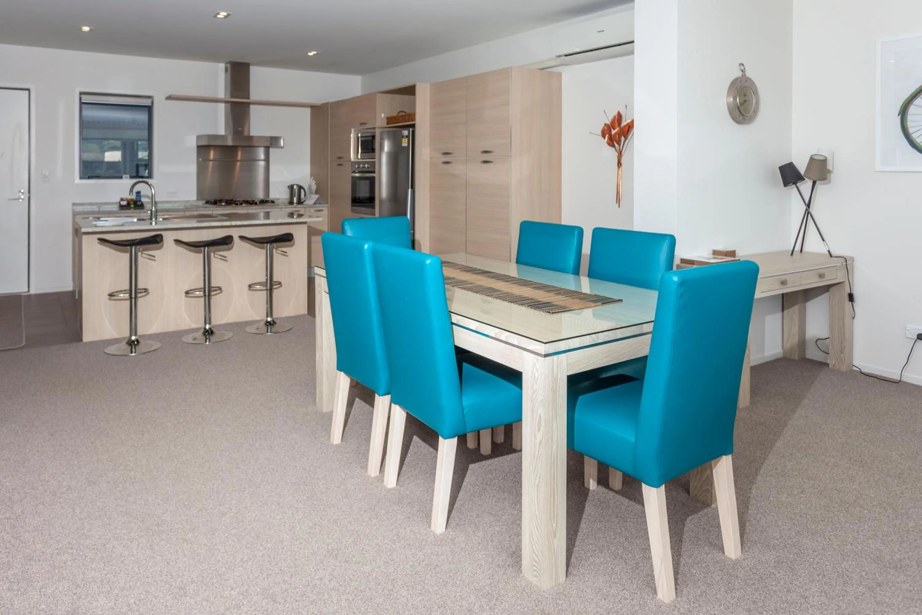 Kitchen or kitchenette in Sovereign Pier On The Waterways