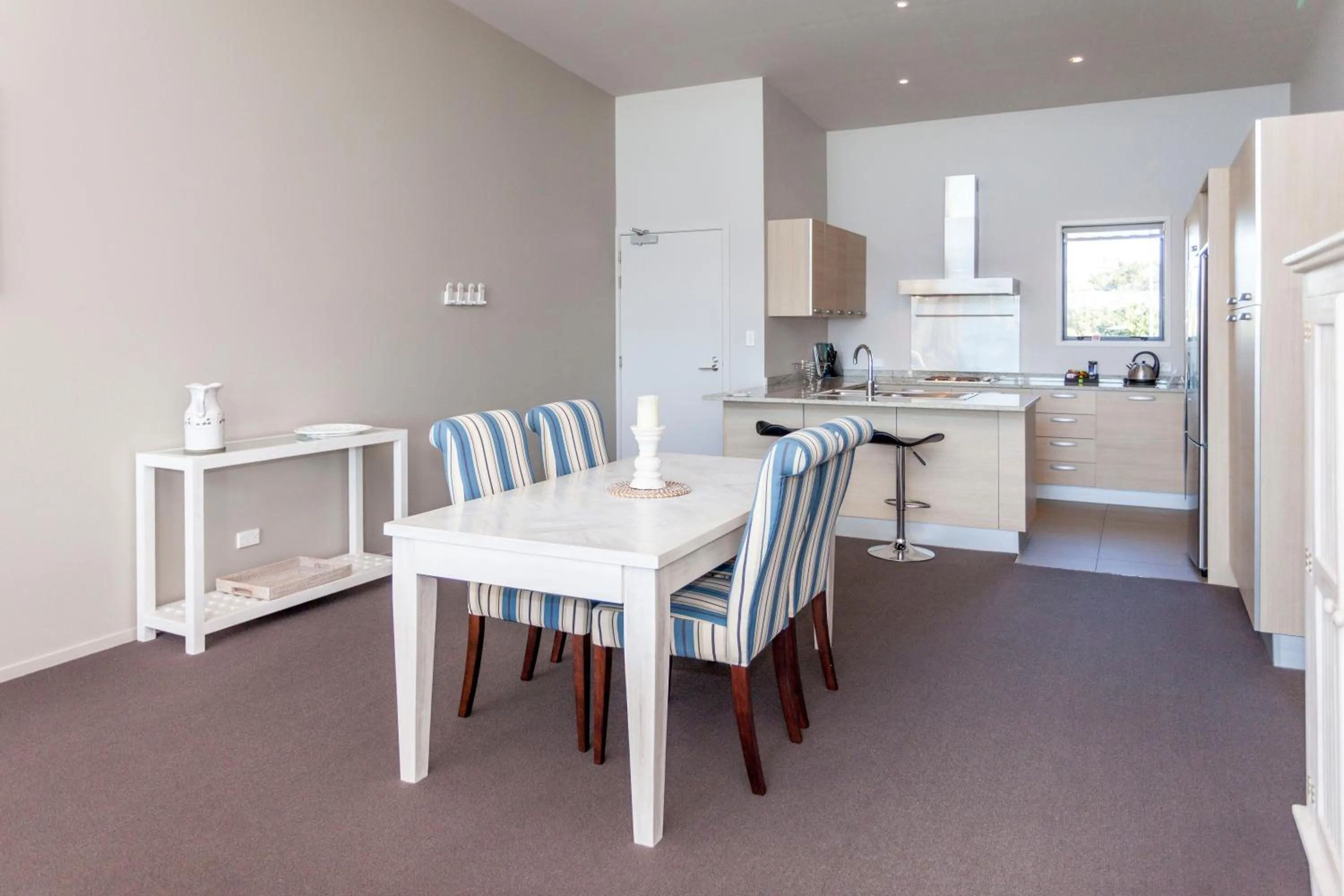 Kitchen or kitchenette in Sovereign Pier On The Waterways