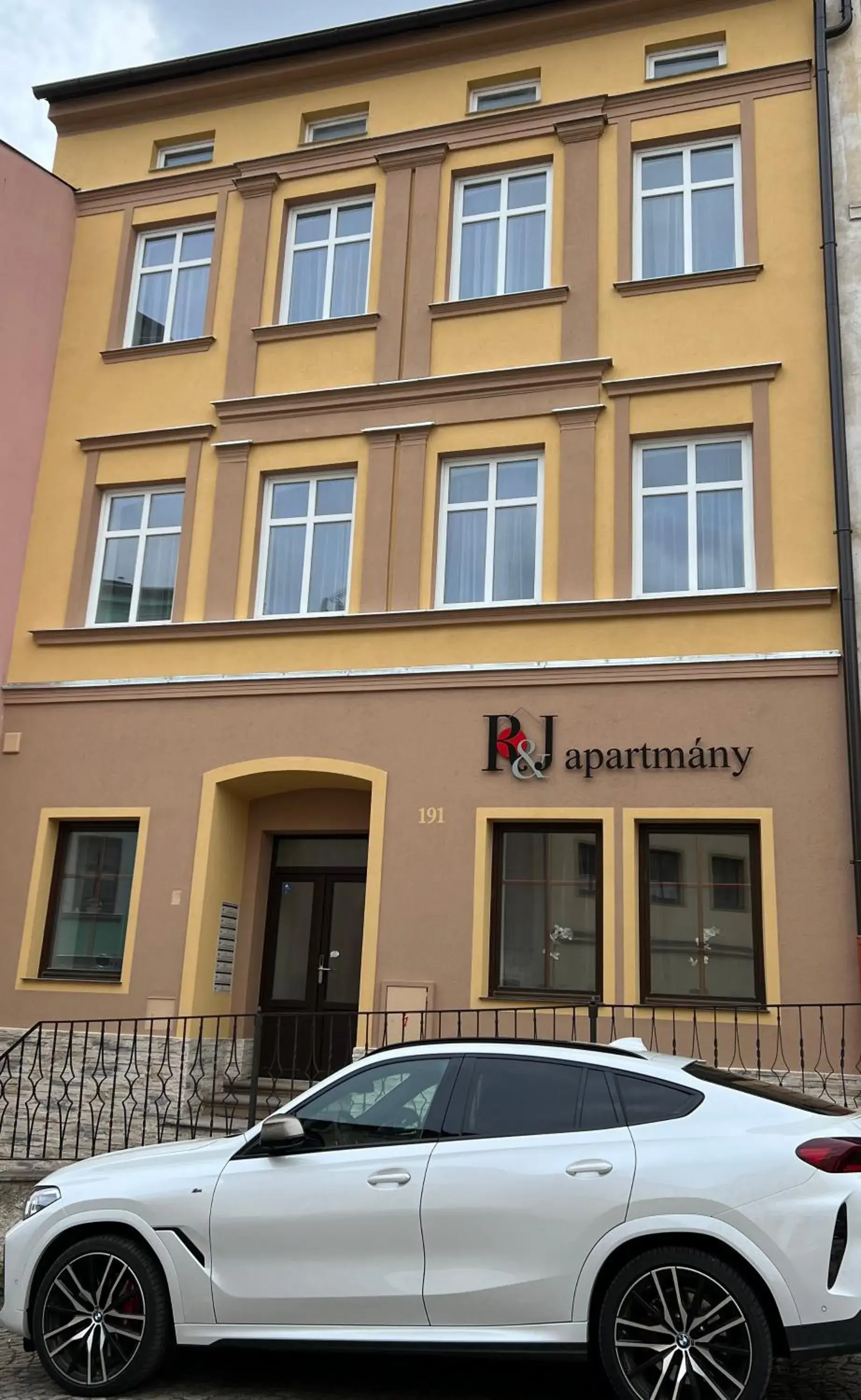 One-Bedroom Apartment in R&J apartmány One-Bedroom Apartment in R&J apartmány