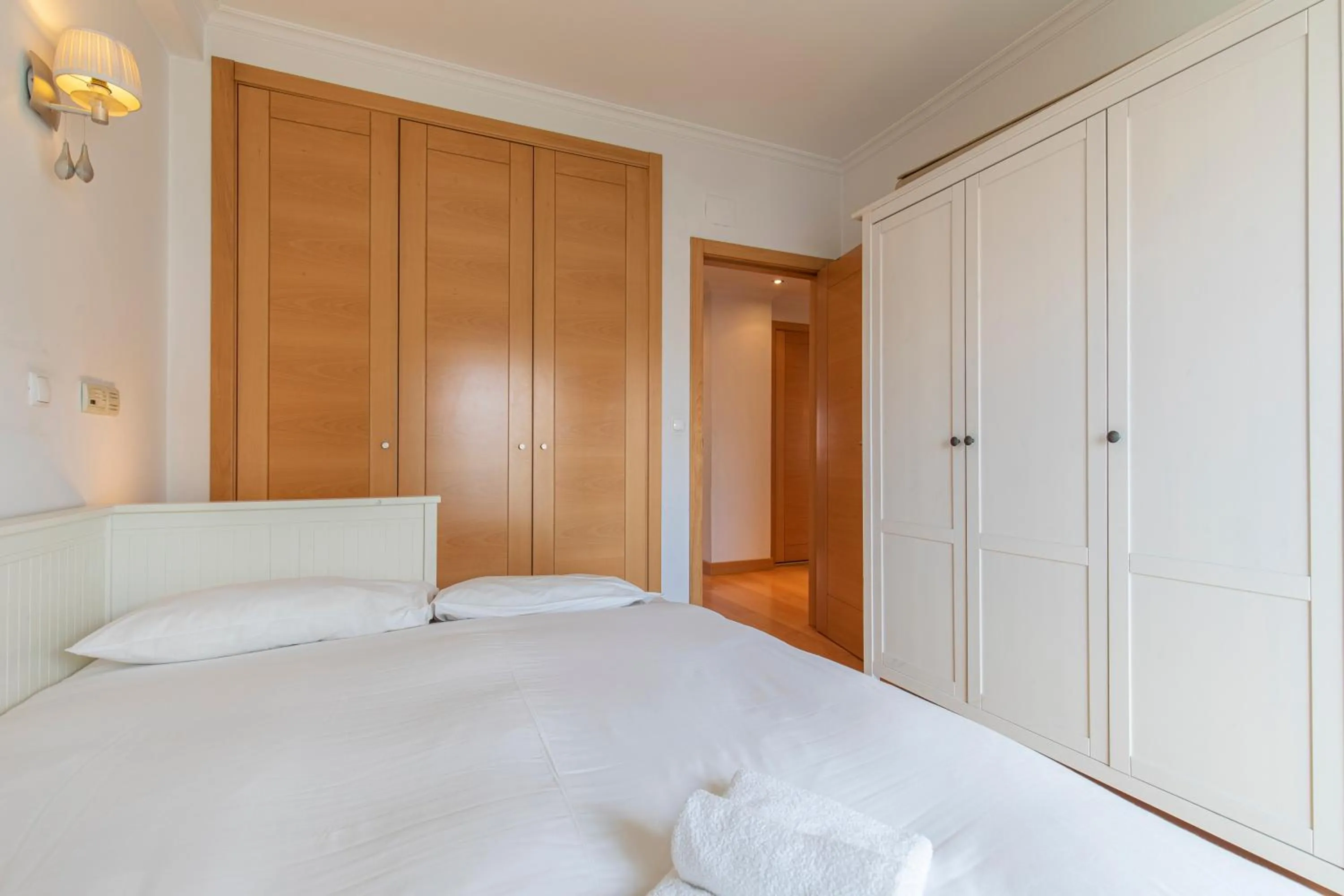 Bed in LovelyStay - Modern apartment in Anjos