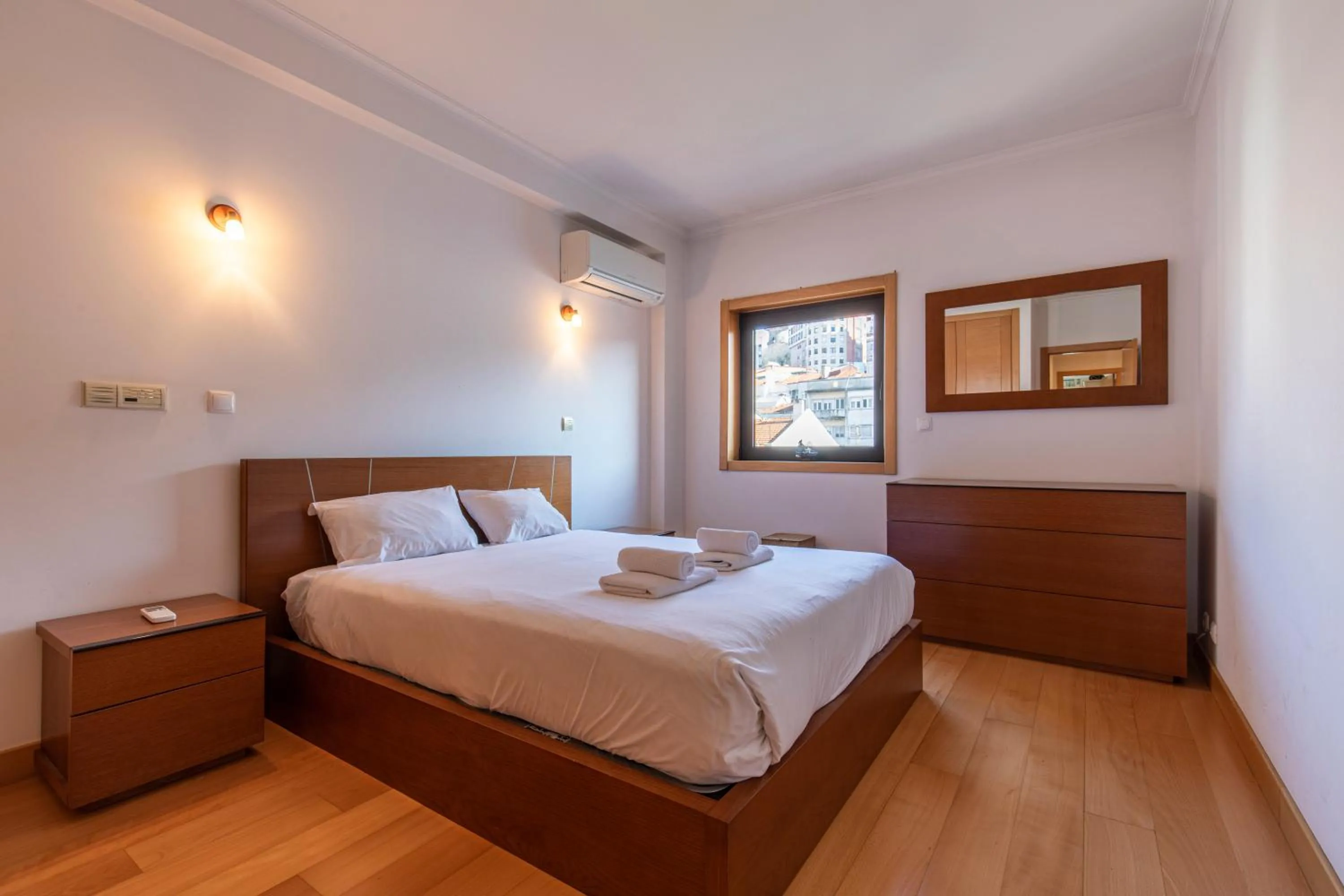 Photo of the whole room, Bed in LovelyStay - Modern apartment in Anjos