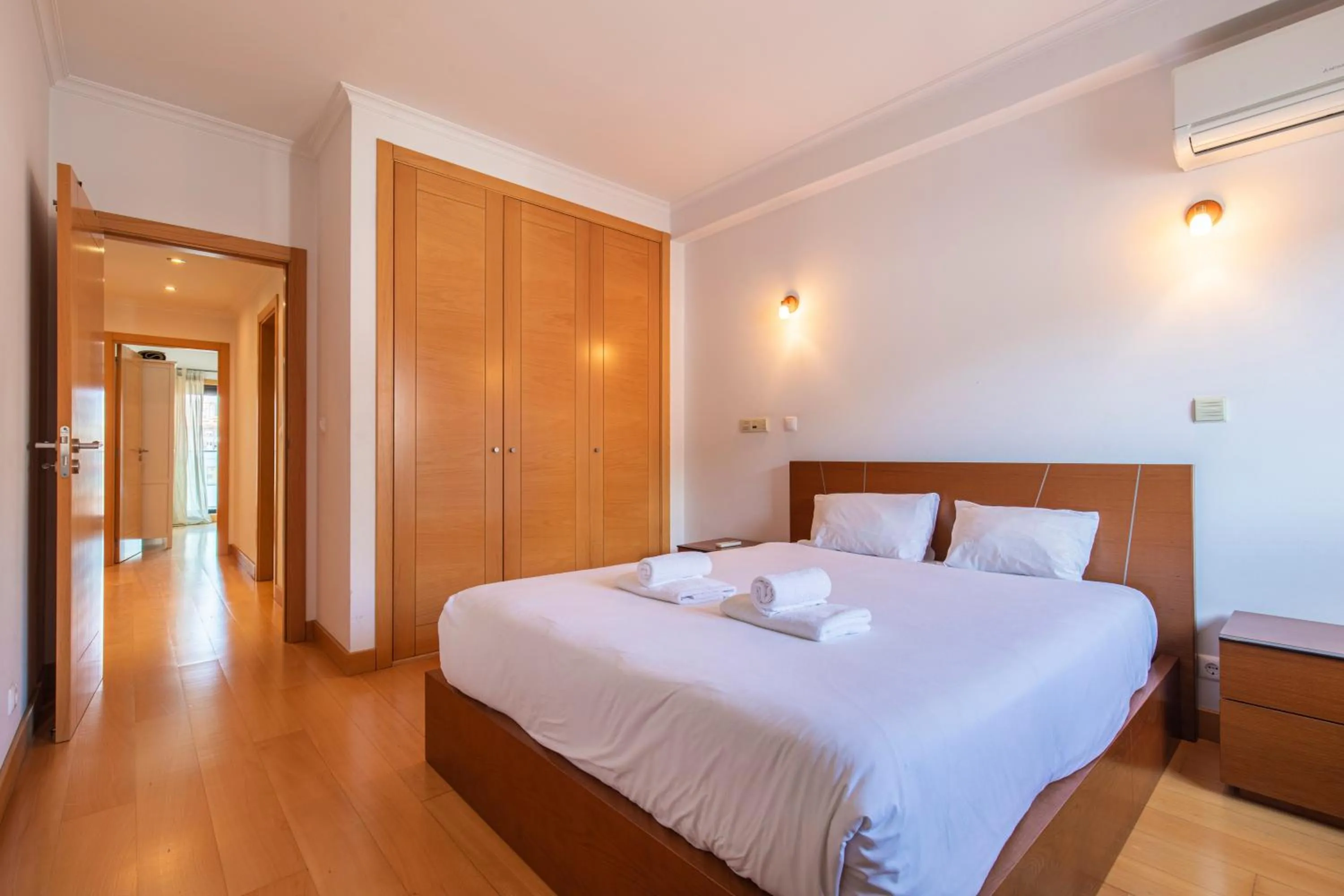 Bed in LovelyStay - Modern apartment in Anjos