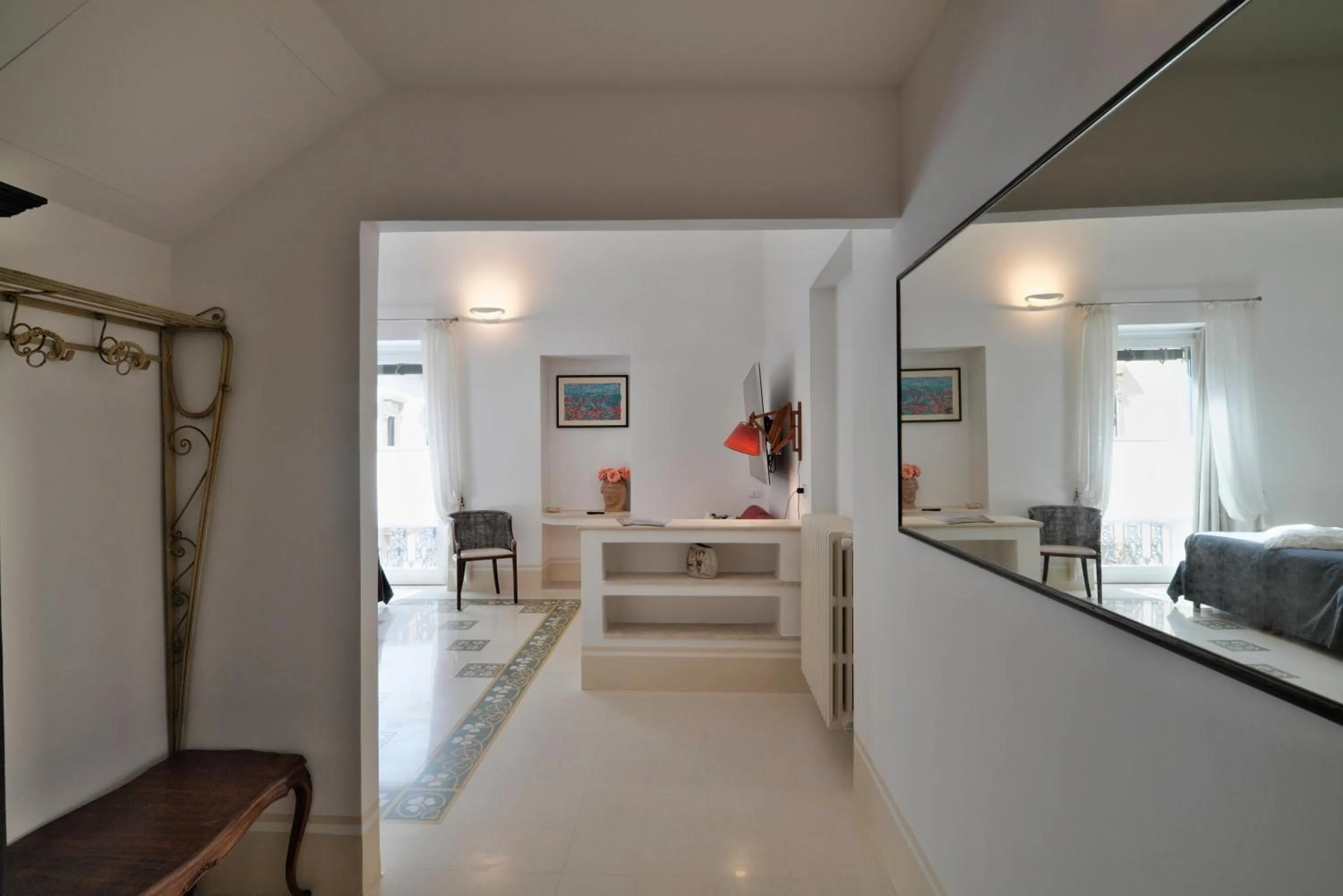 Photo of the whole room in Palazzo Rollo