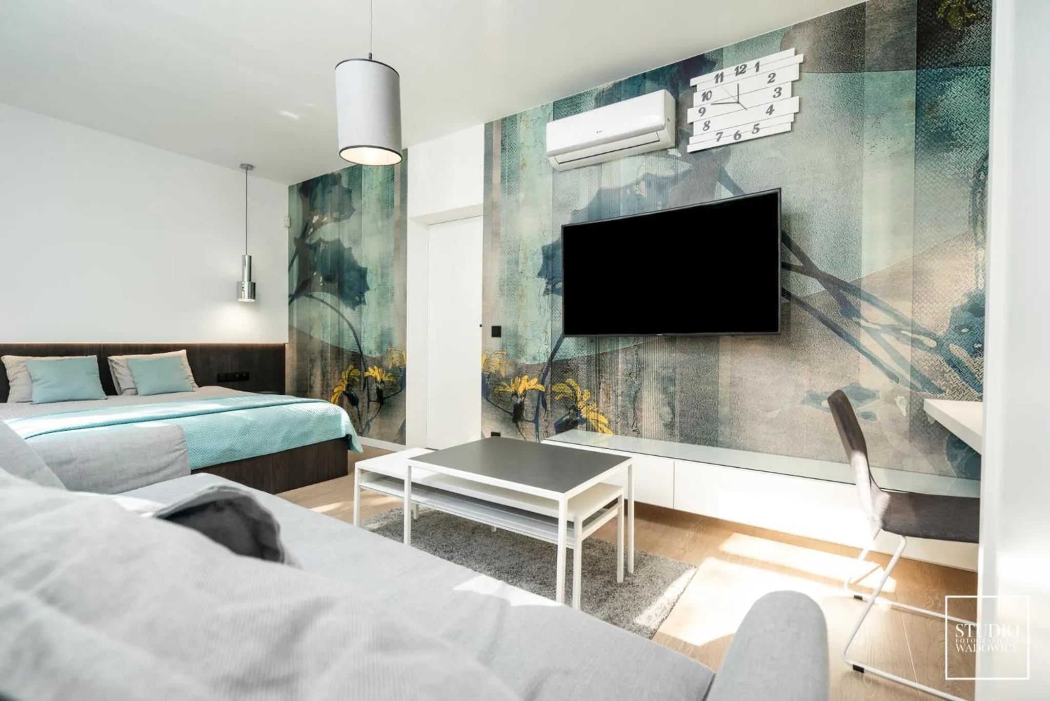 Communal lounge/ TV room, Bed in Apartamenty Premium Wadowice