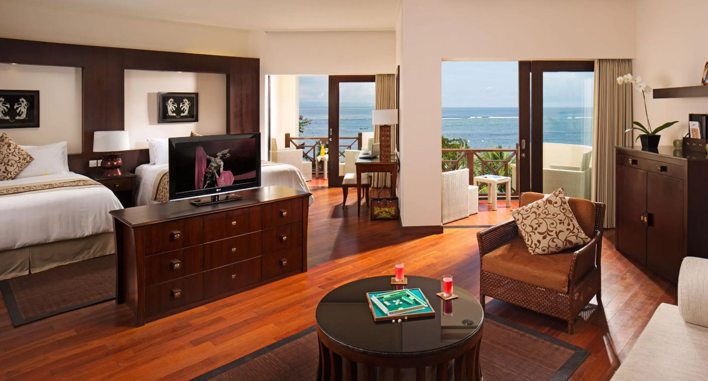 Photo of the whole room, Bed in Grand Mirage Resort & Thalasso Bali