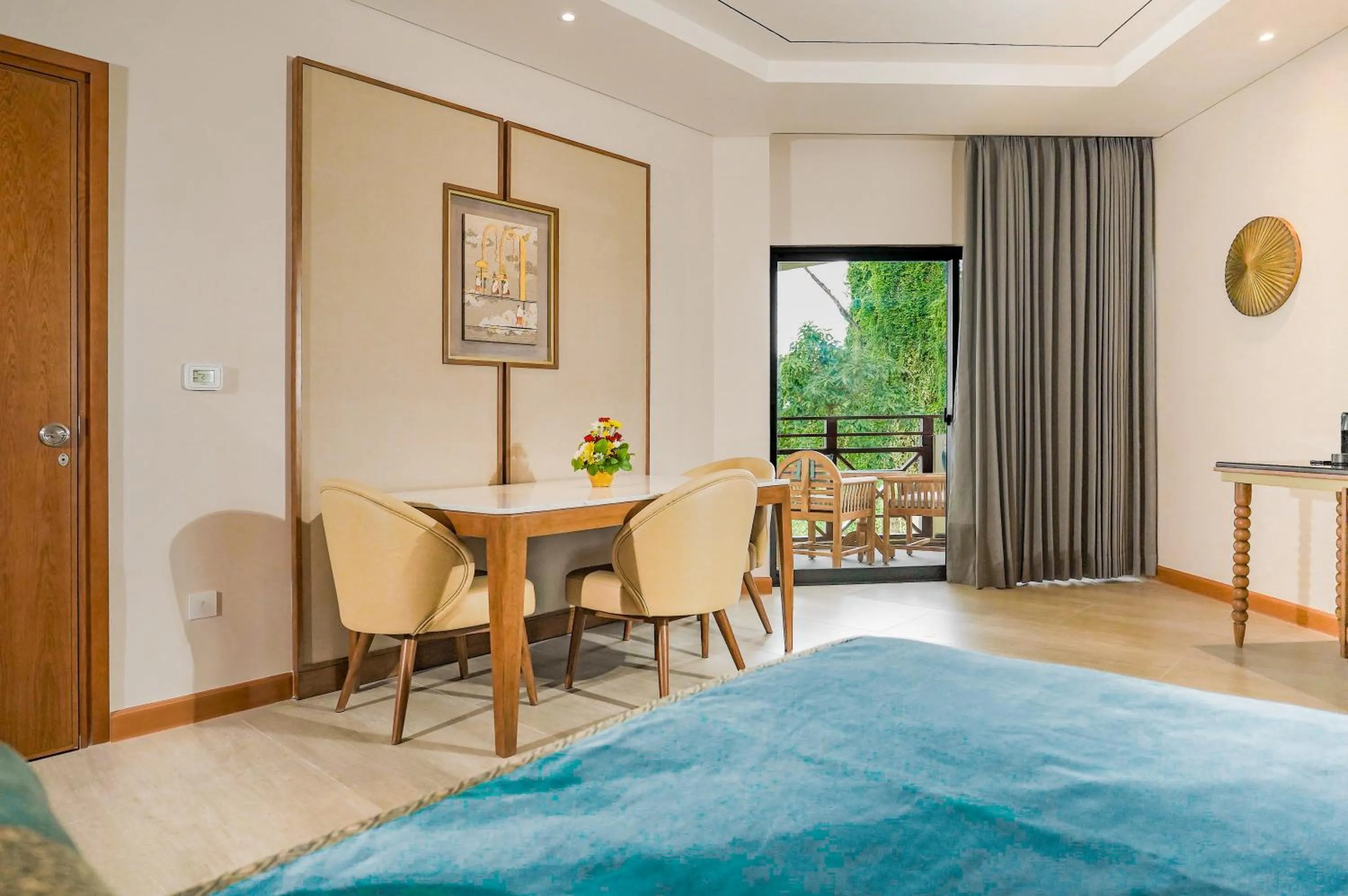 Garden view, Bed in Grand Mirage Resort & Thalasso Bali