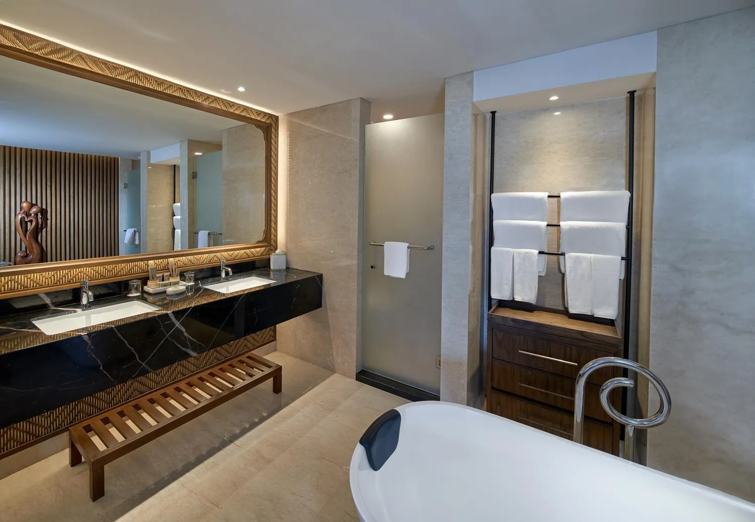 Bathroom, Bed in Grand Mirage Resort & Thalasso Bali