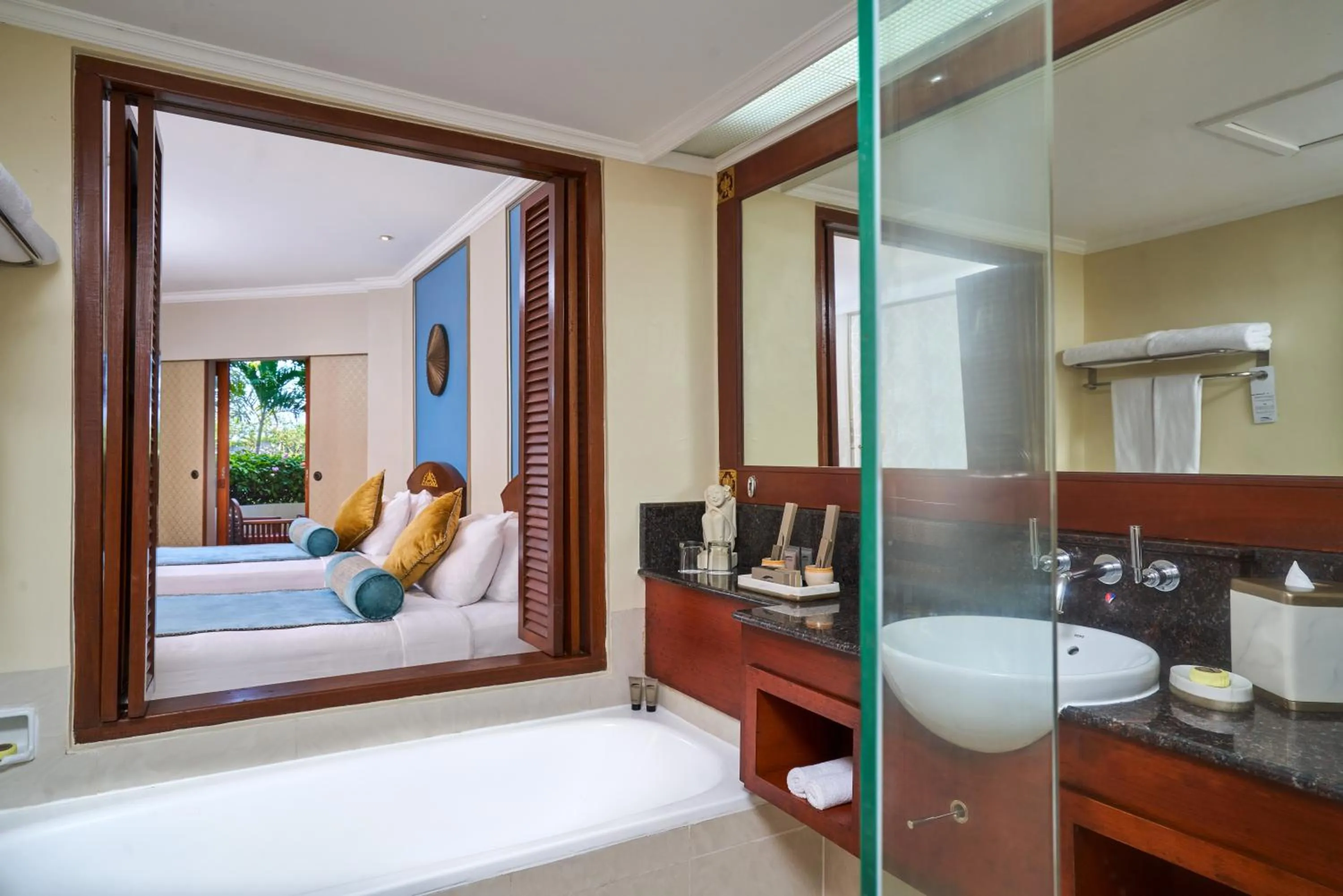 Bathroom, Bed in Grand Mirage Resort & Thalasso Bali
