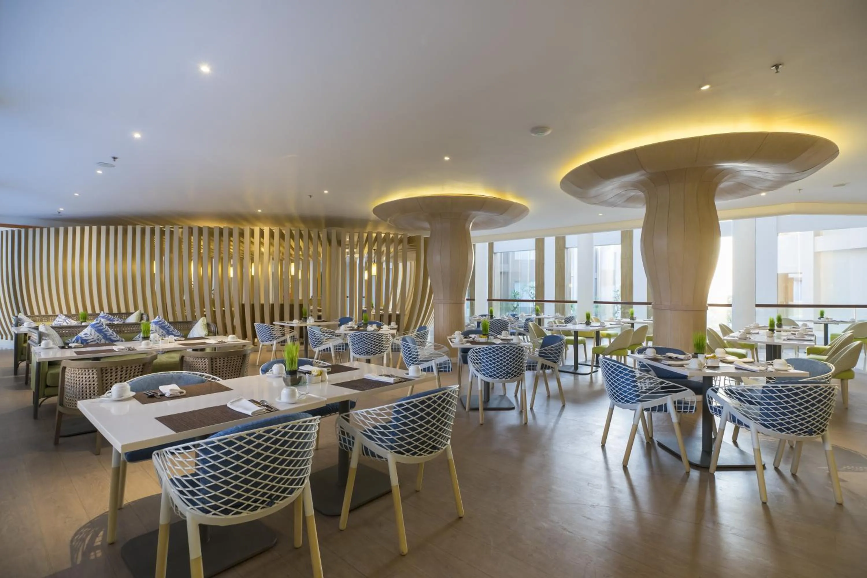 Restaurant/places to eat in Grand Mirage Resort & Thalasso Bali