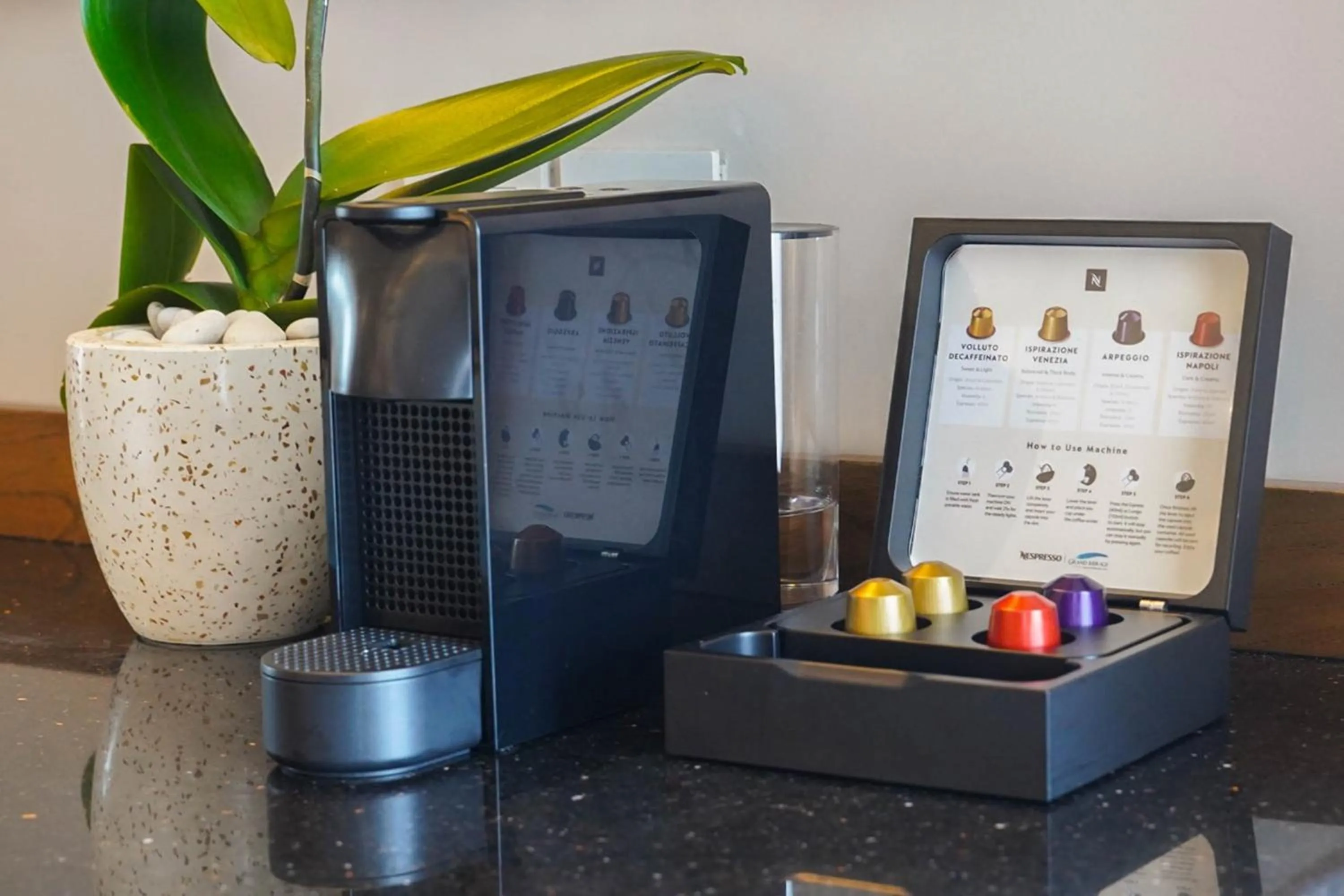 Coffee/tea facilities in Grand Mirage Resort & Thalasso Bali