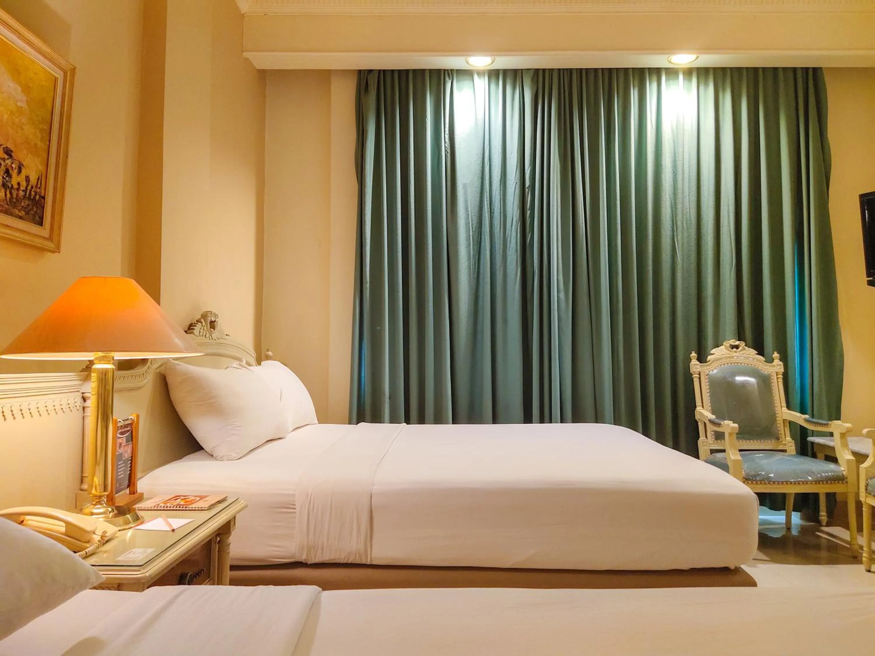 Bed in Hotel Indah Palace Solo