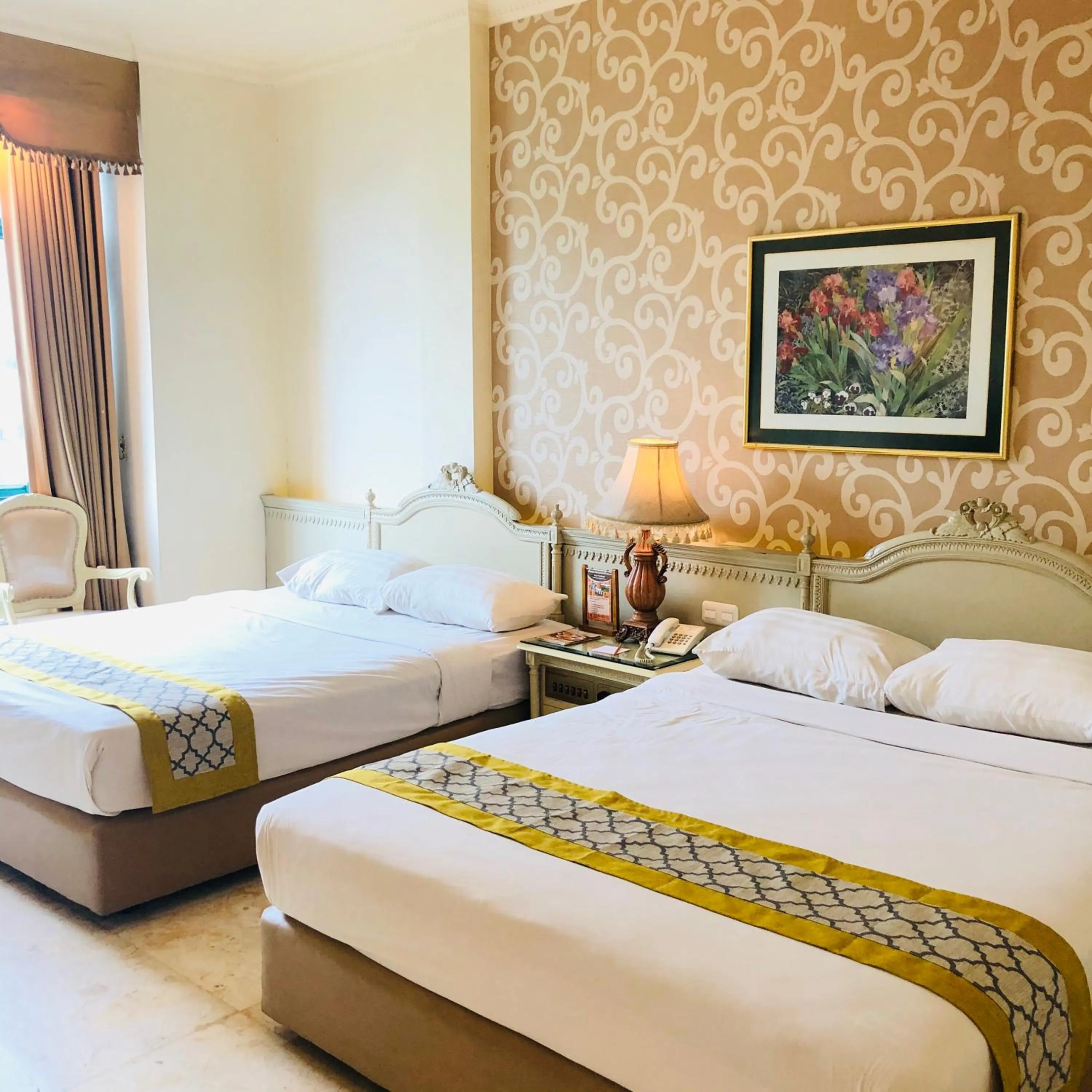 Bed in Hotel Indah Palace Solo