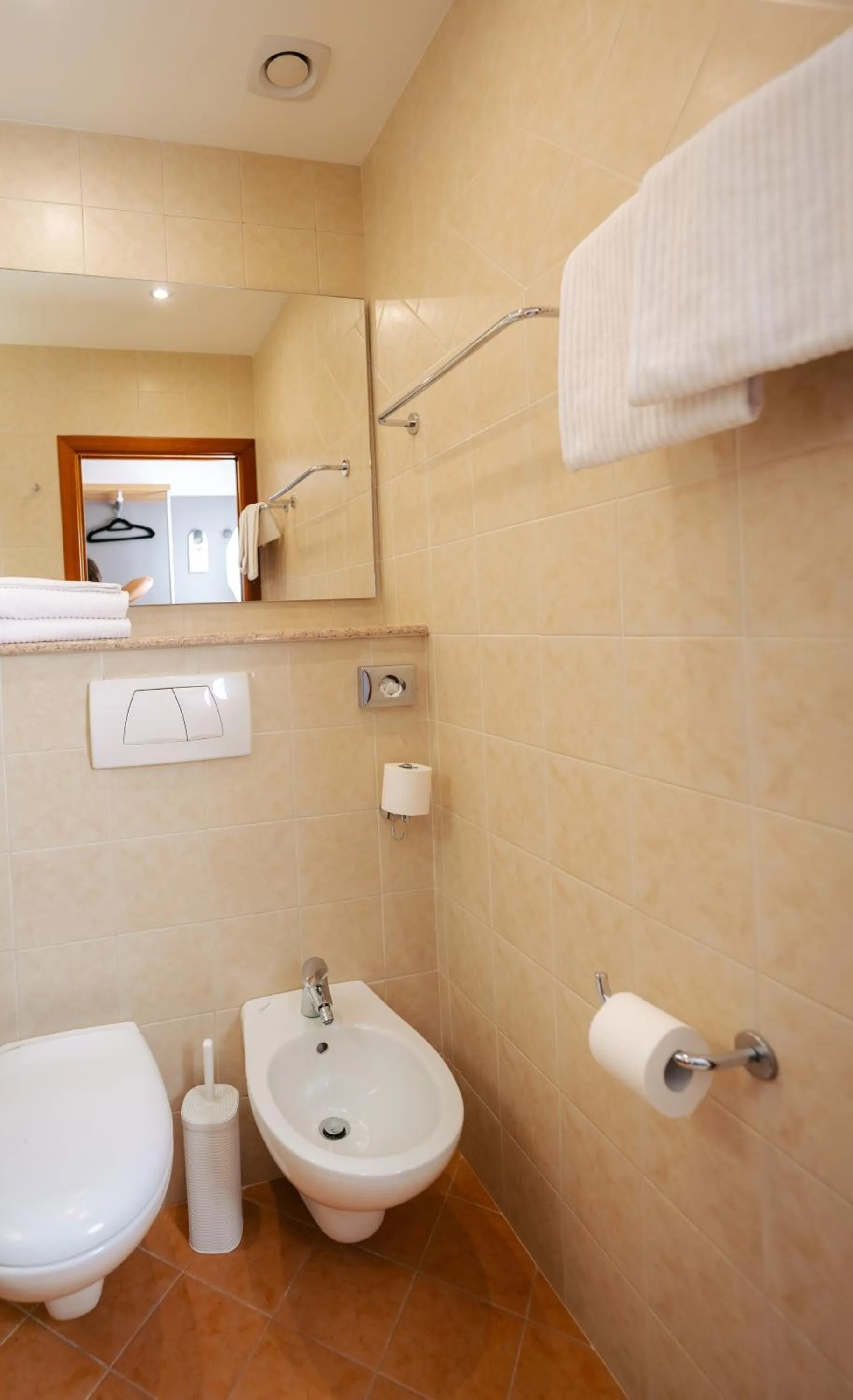 Bathroom in Hotel Everest