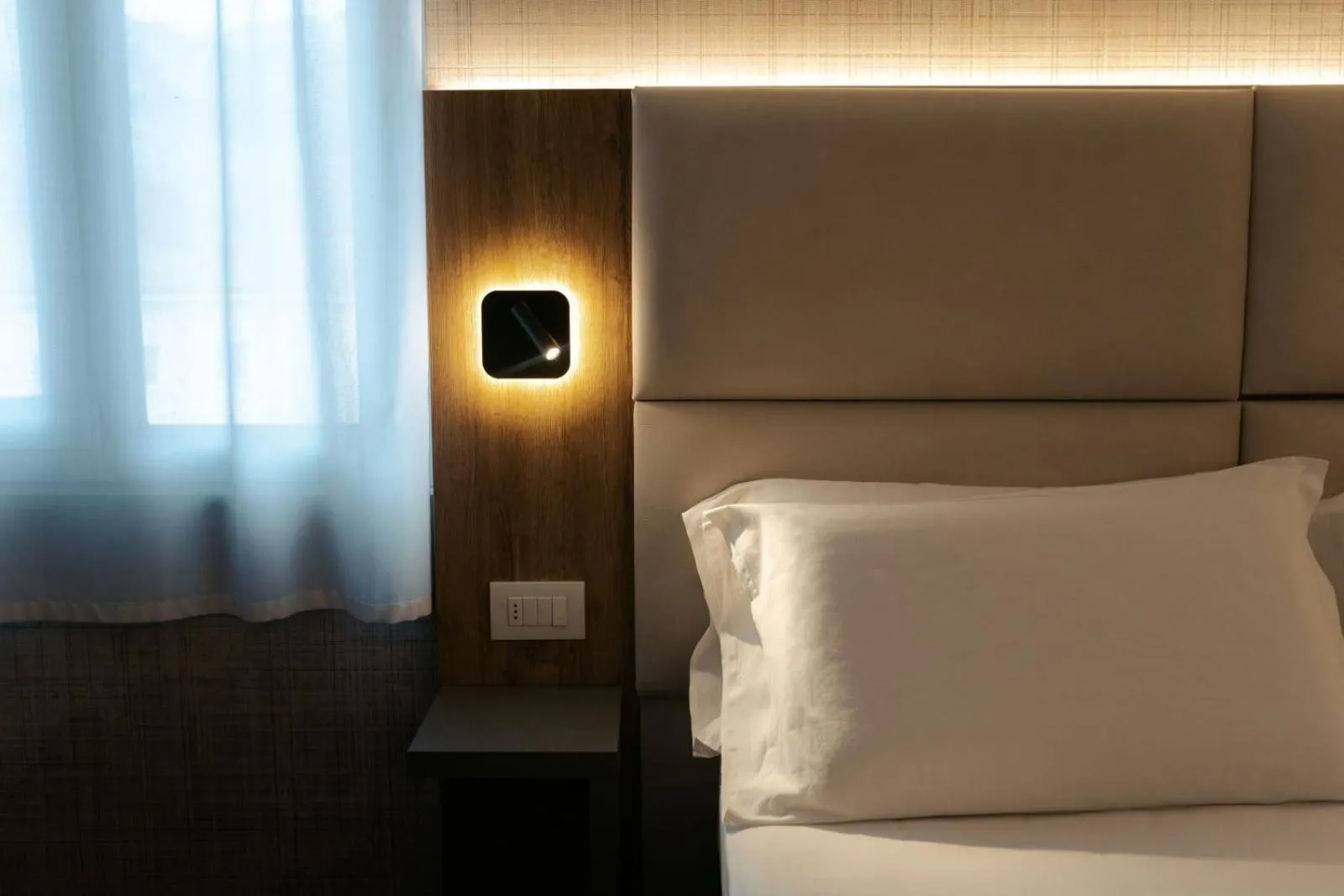 Decorative detail, Bed in Hotel Everest