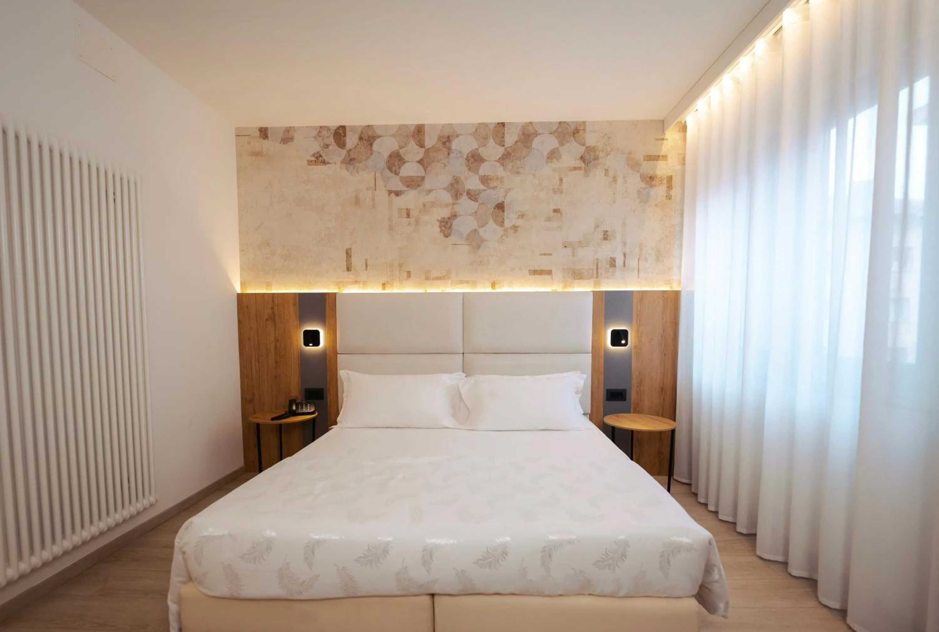 Bed in Hotel Everest