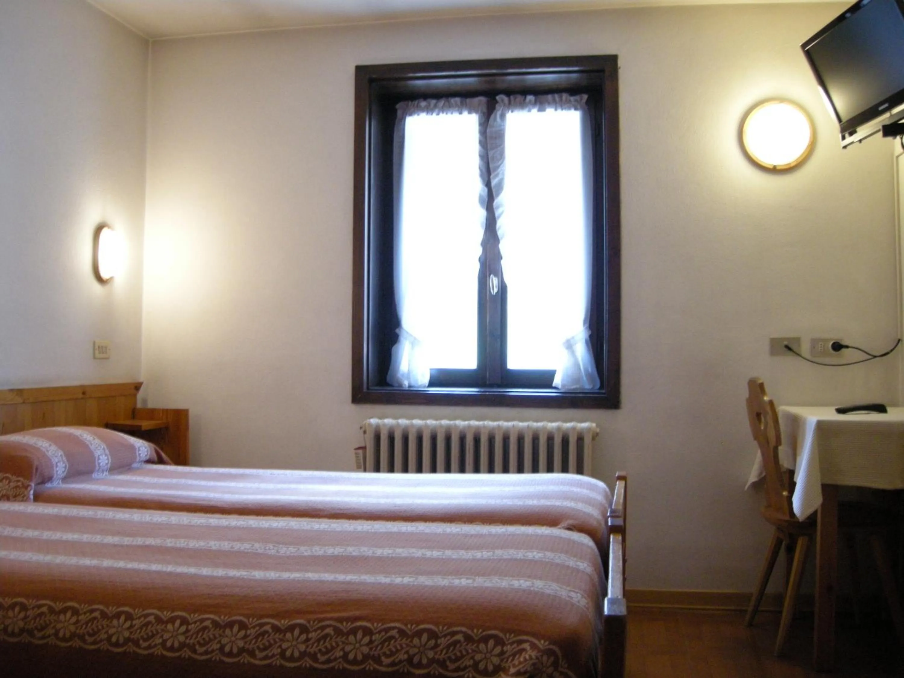 Photo of the whole room, Bed in Hotel Federia