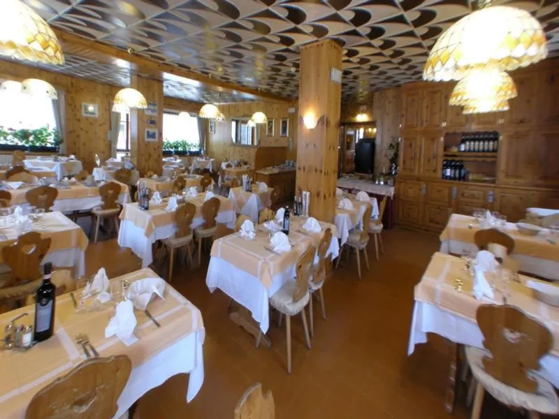 Restaurant/places to eat in Hotel Federia