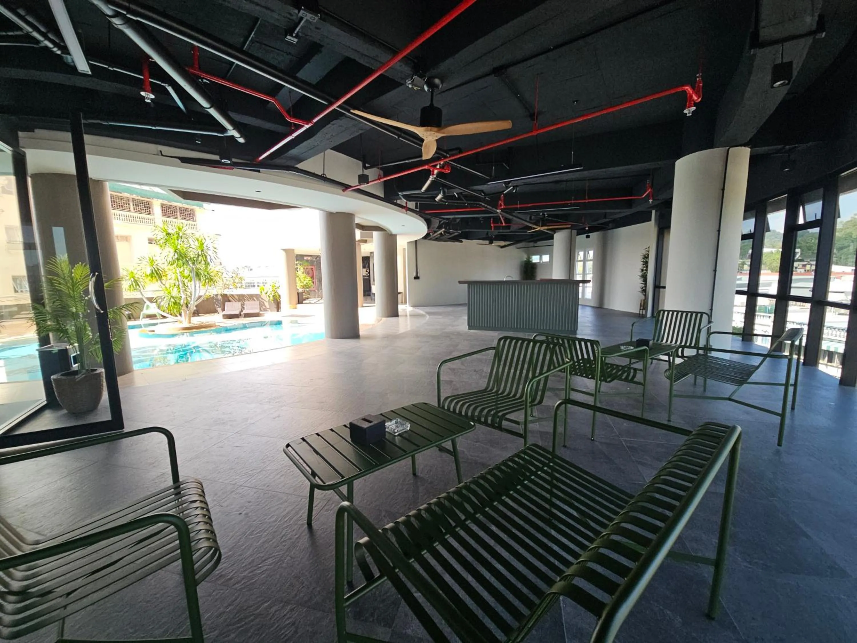 Swimming pool in I Pavilion Hotel Phuket