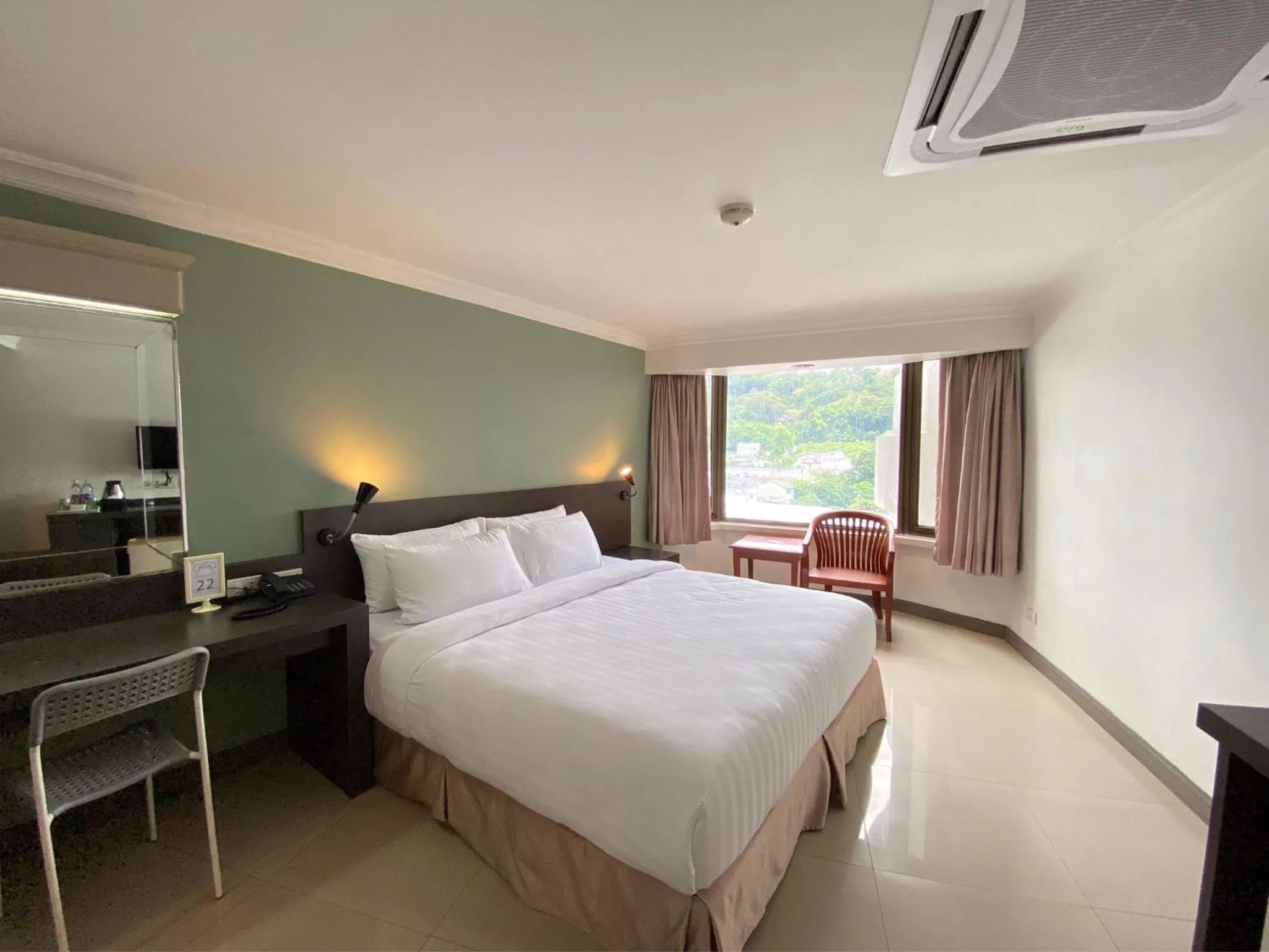 Bedroom, Bed in I Pavilion Hotel Phuket