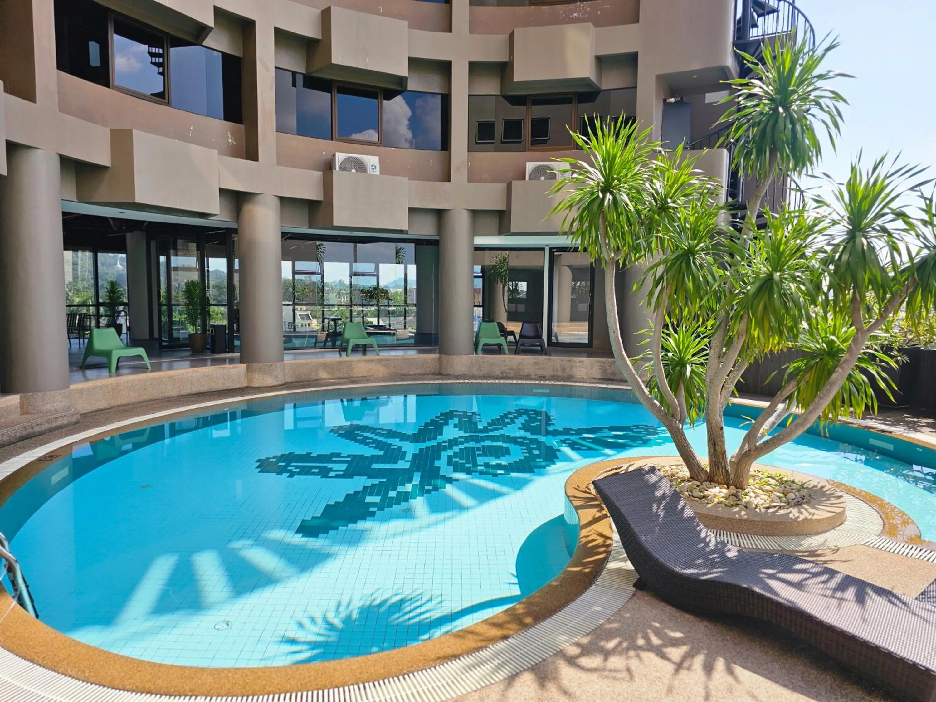 Swimming pool in I Pavilion Hotel Phuket