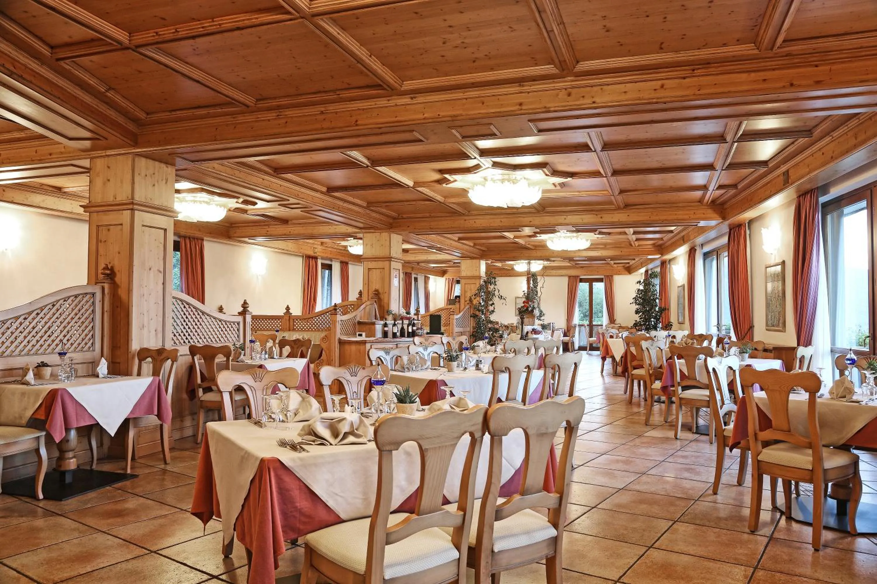 Restaurant/places to eat in Hotel Residence Panorama La Forca, GTSGroup