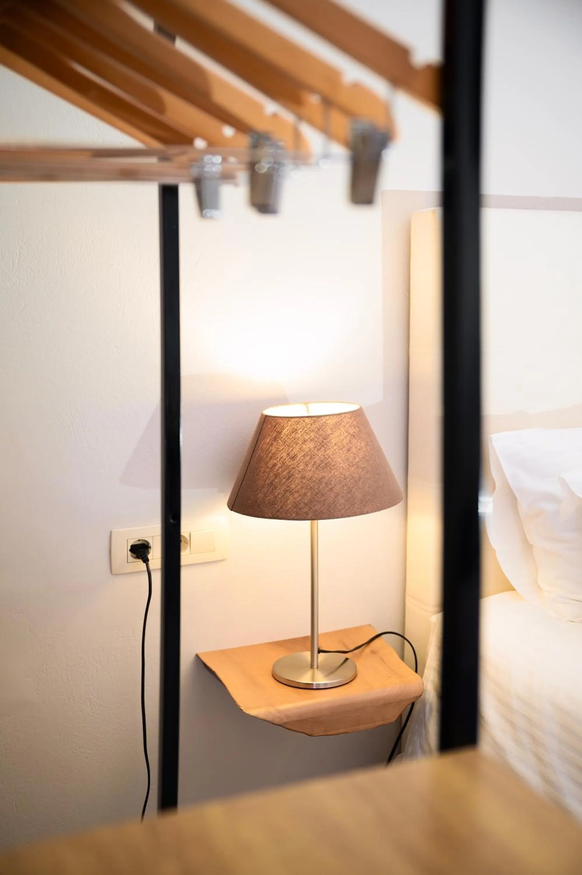 Photo of the whole room in Avra