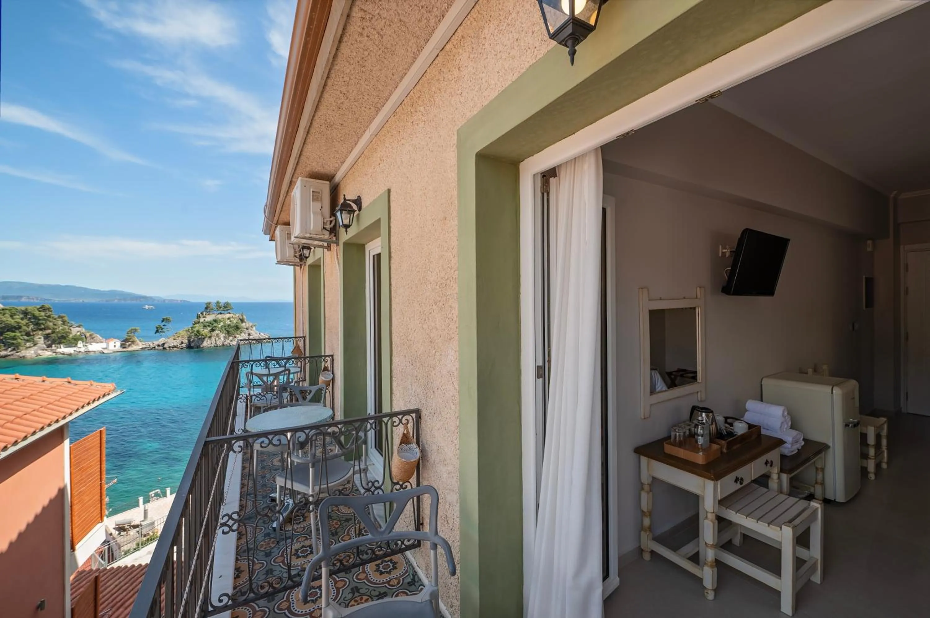 Natural landscape in Avra