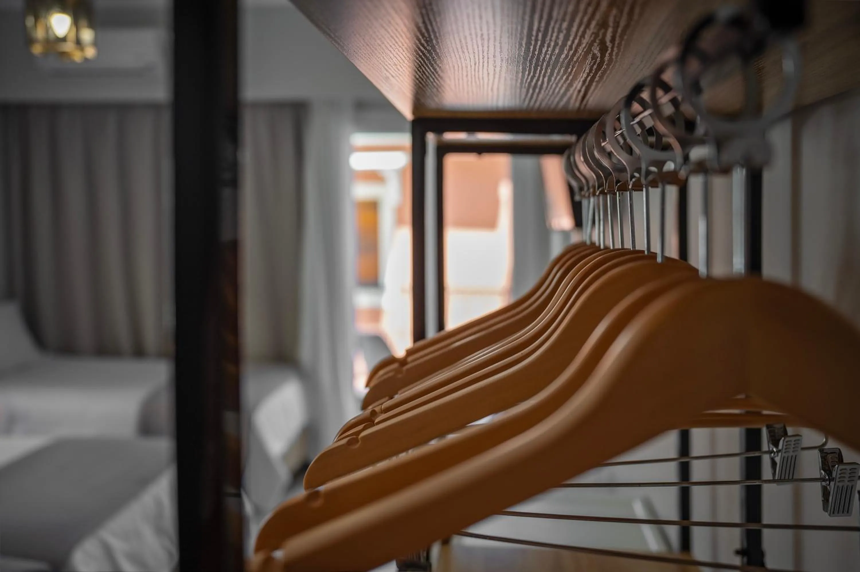 Photo of the whole room in Avra