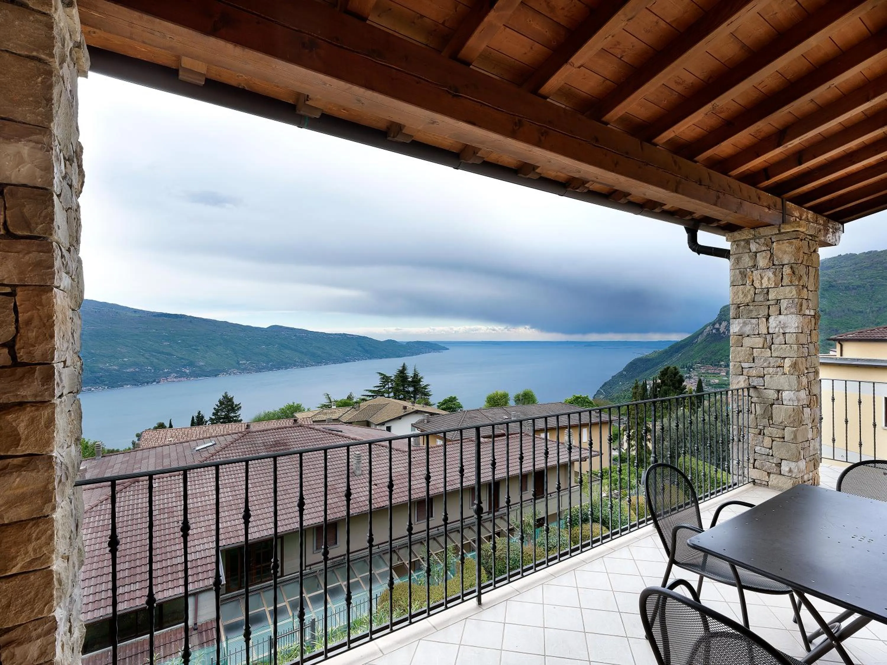 Balcony/Terrace in Residence Besass, GTSGroup