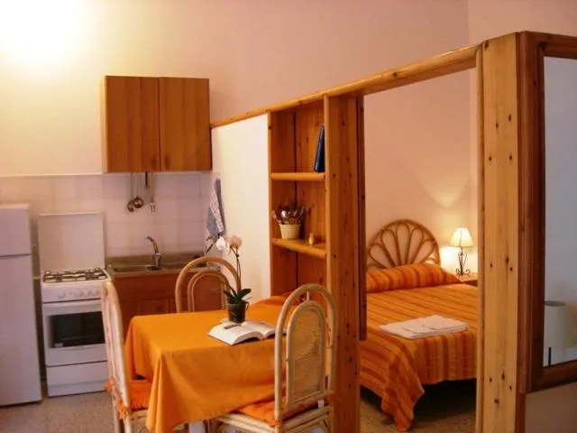 Decorative detail, Bed in Case Vacanze Arcobaleno