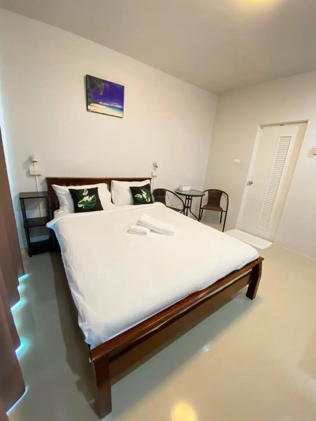 Double Room with Private Bathroom - single occupancy in Khaolak Mind Home Hostel Double Room with Private Bathroom - single occupancy in Khaolak Mind Home Hostel