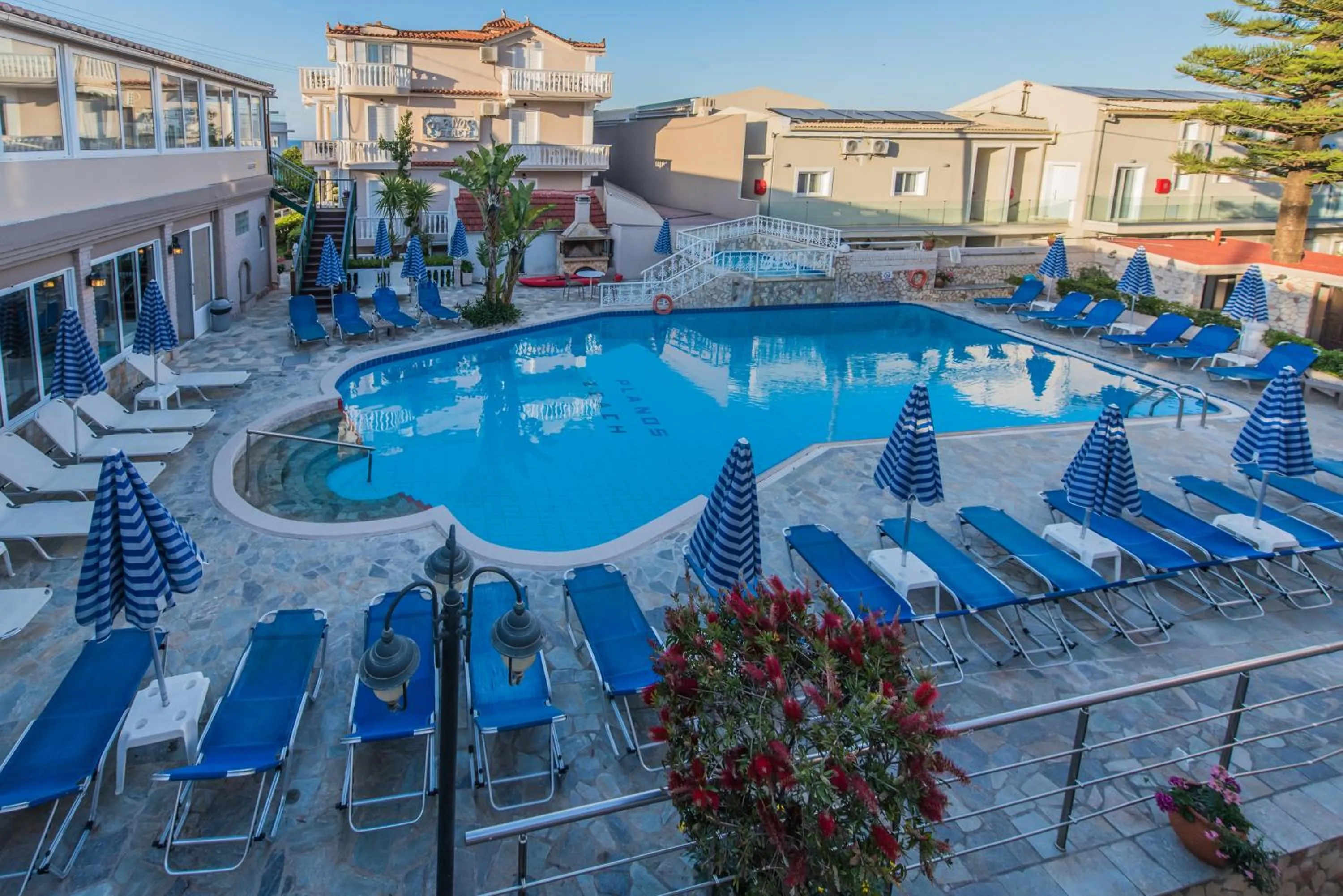 Property building in Planos Beach Hotel