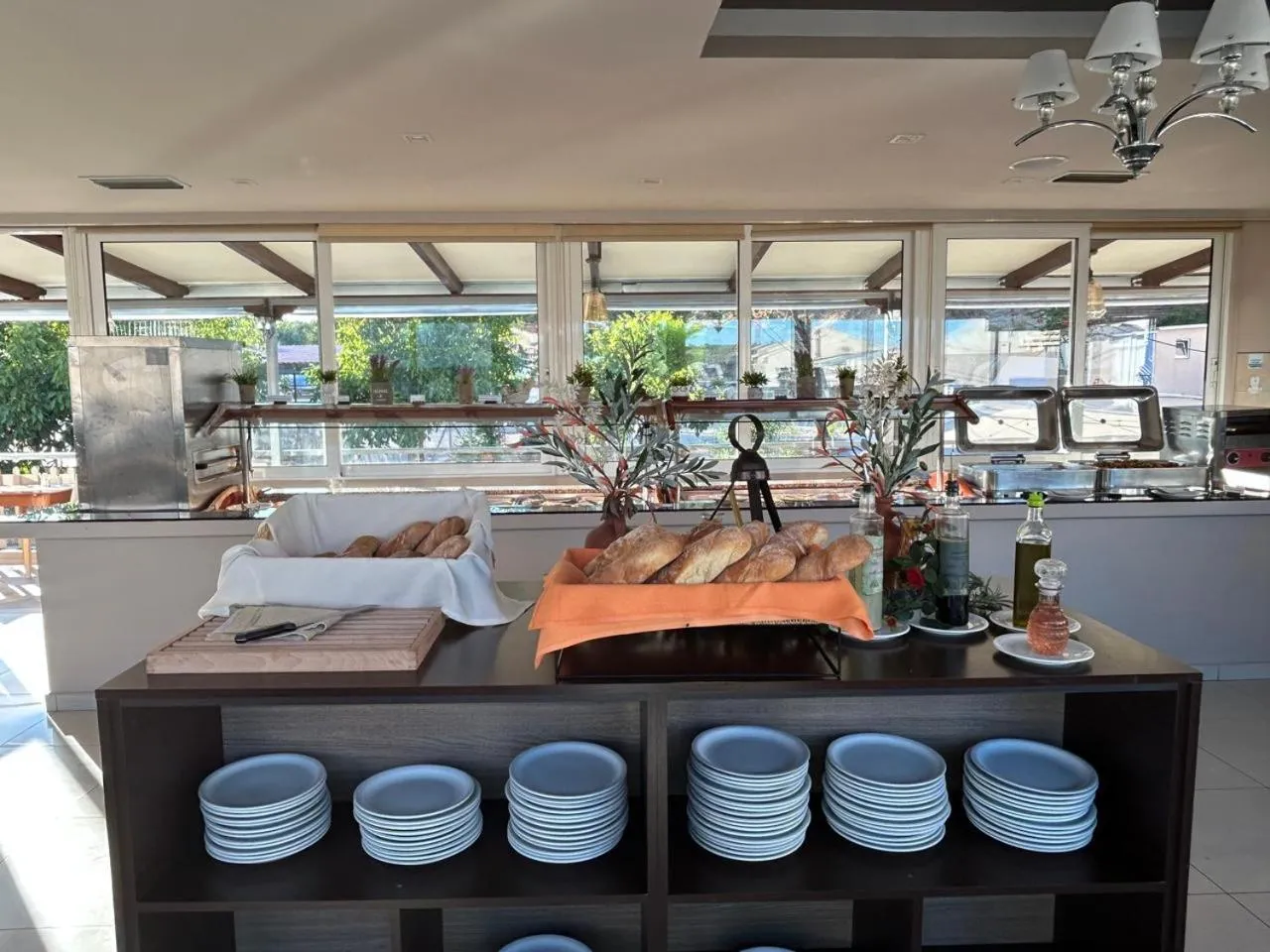 Restaurant/places to eat in Planos Beach Hotel