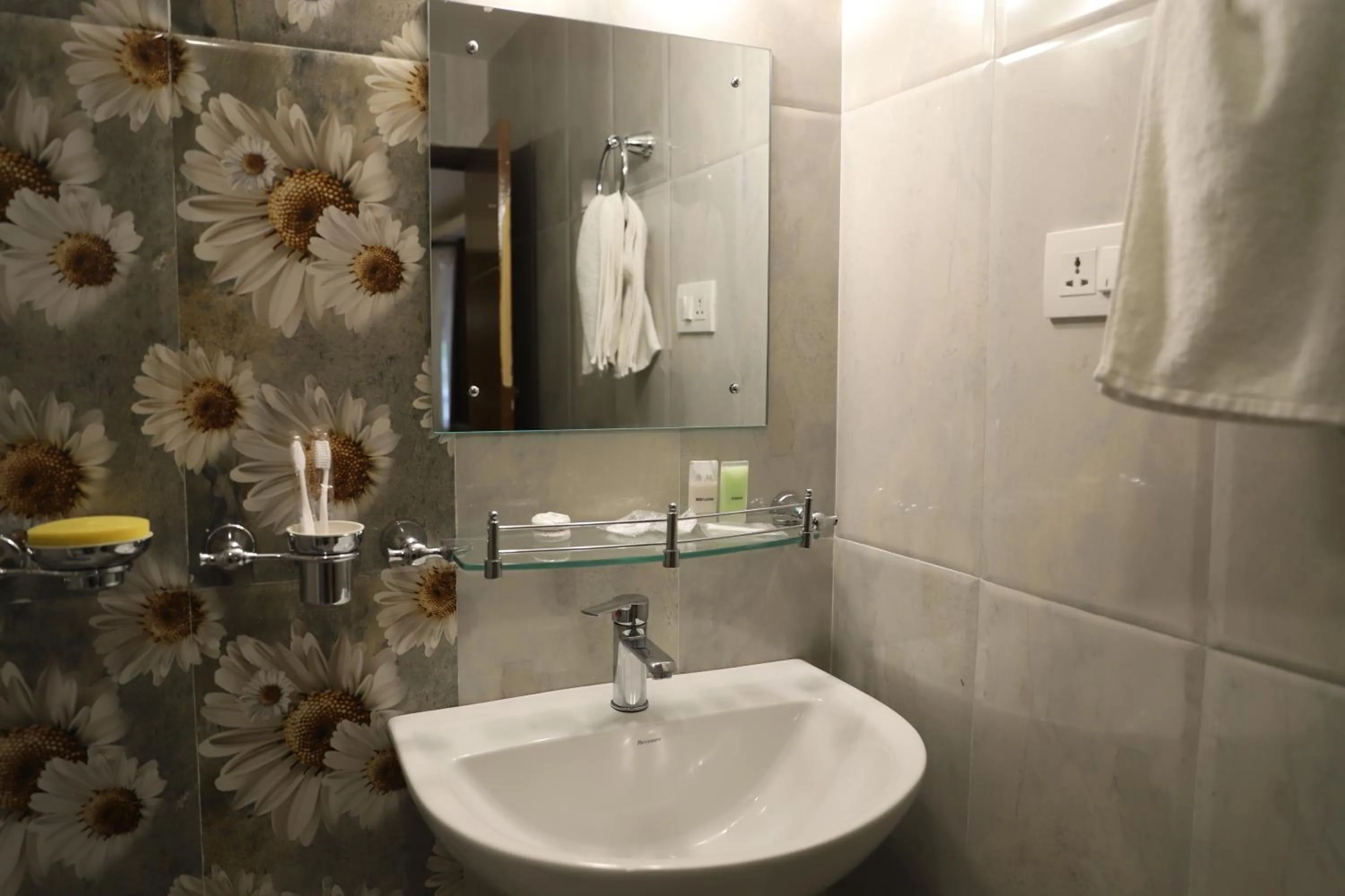 Bathroom in Nepal Cottage Resort