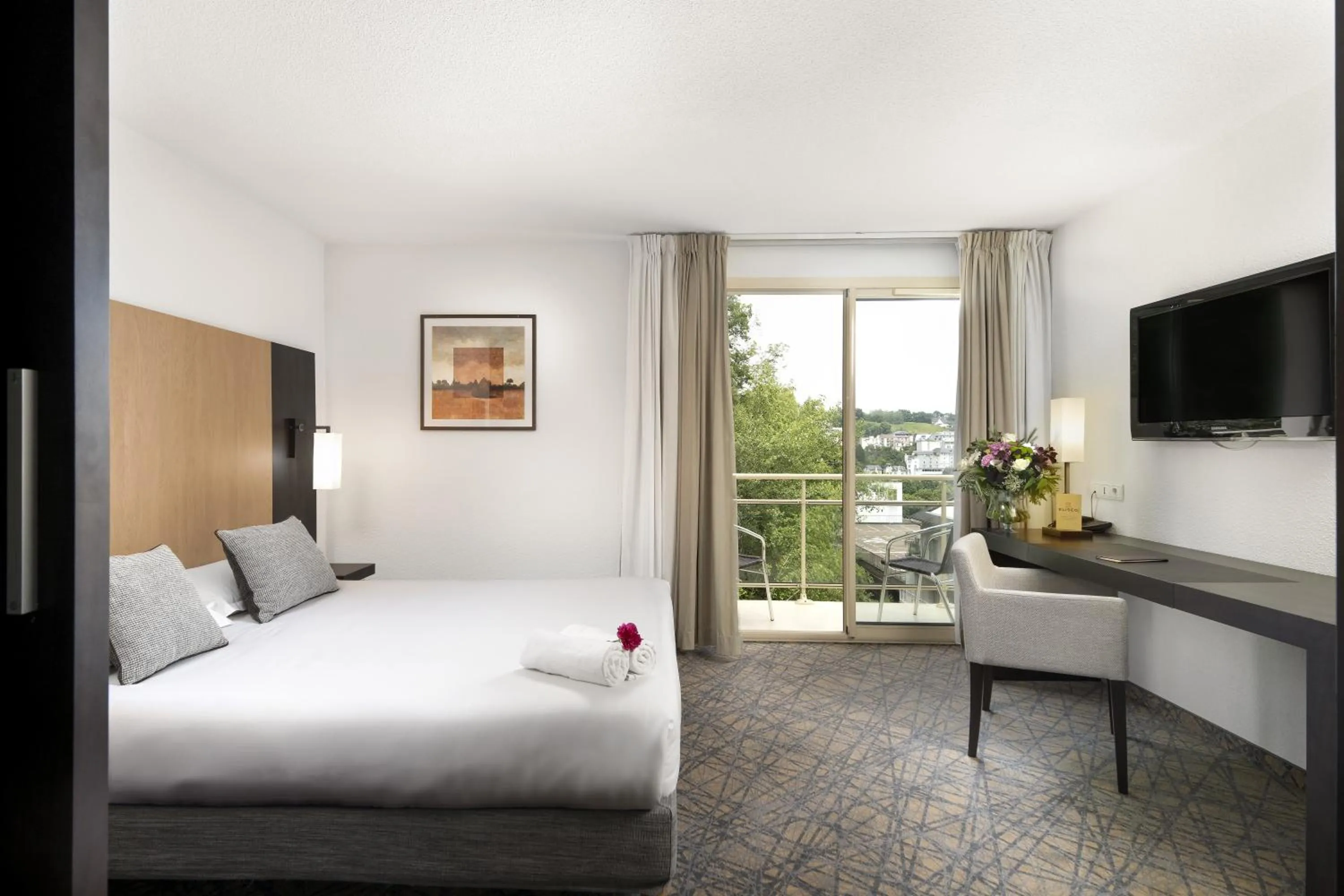 Photo of the whole room, Bed in Hôtel Eliseo