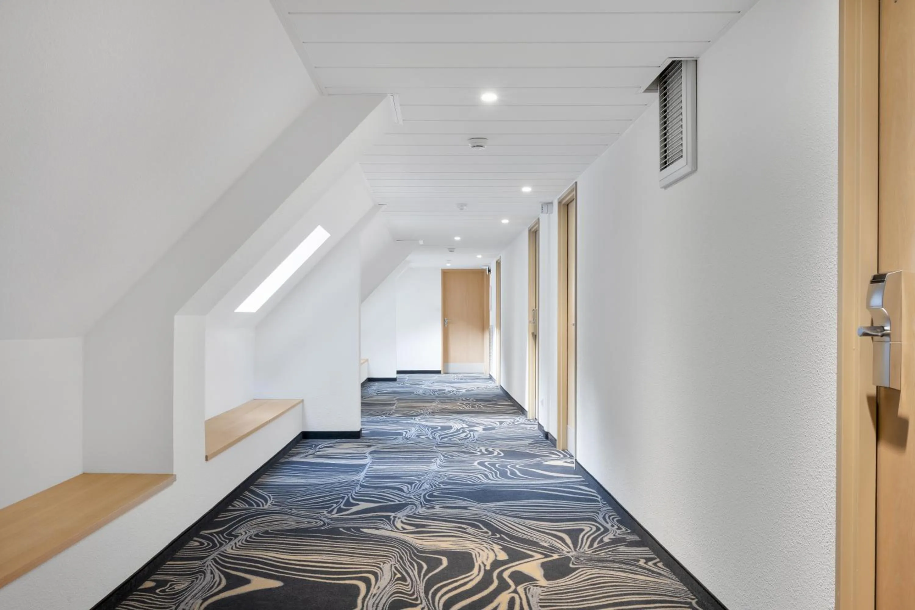 Property building, Bed in Hôtel Eliseo