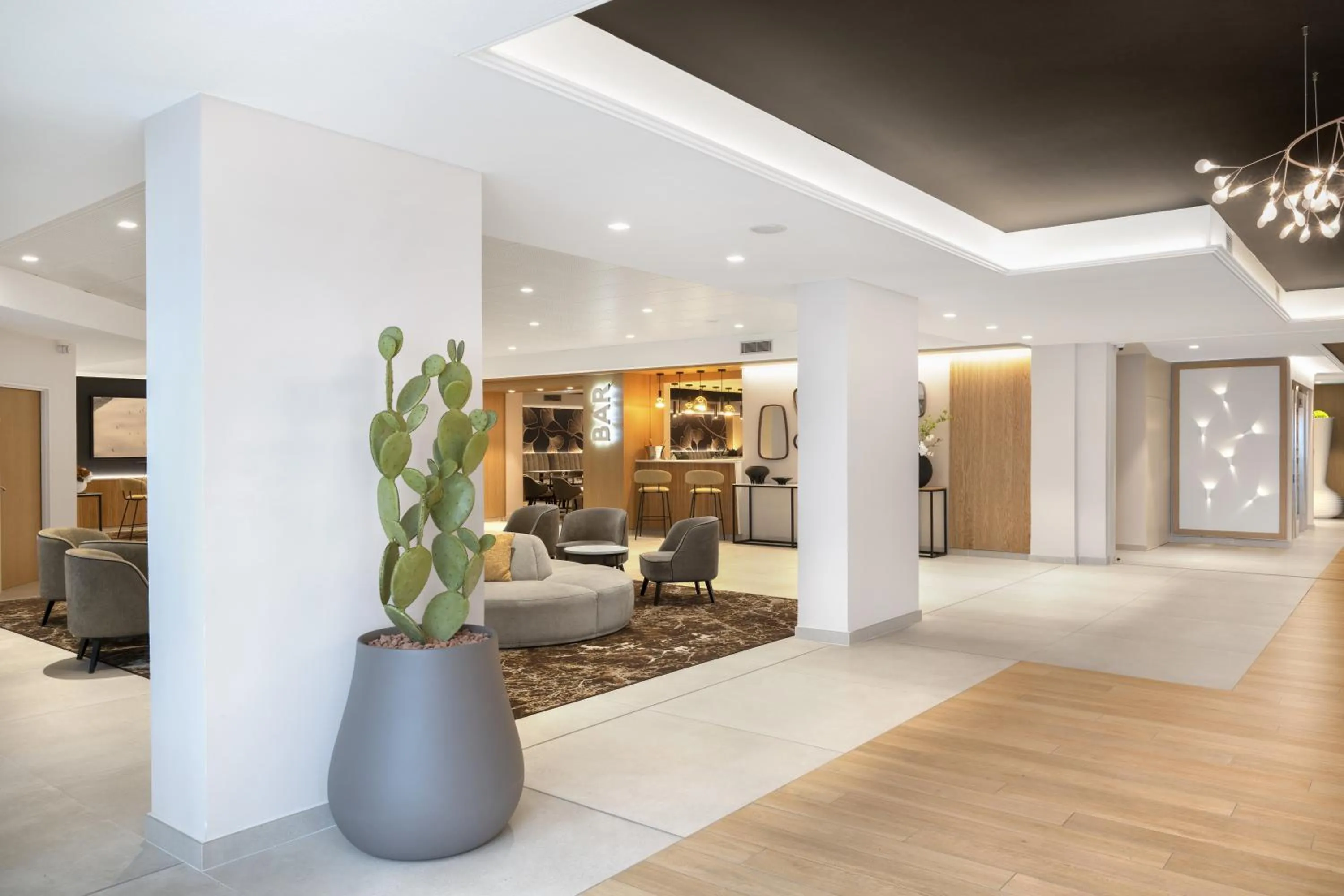 Lobby or reception in Hôtel Eliseo