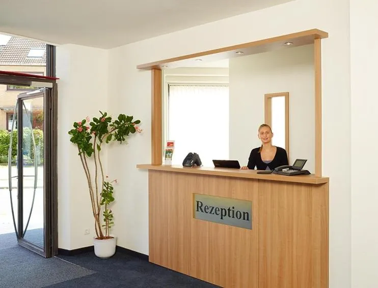 People in Thöles*** Am Allerpark Verden