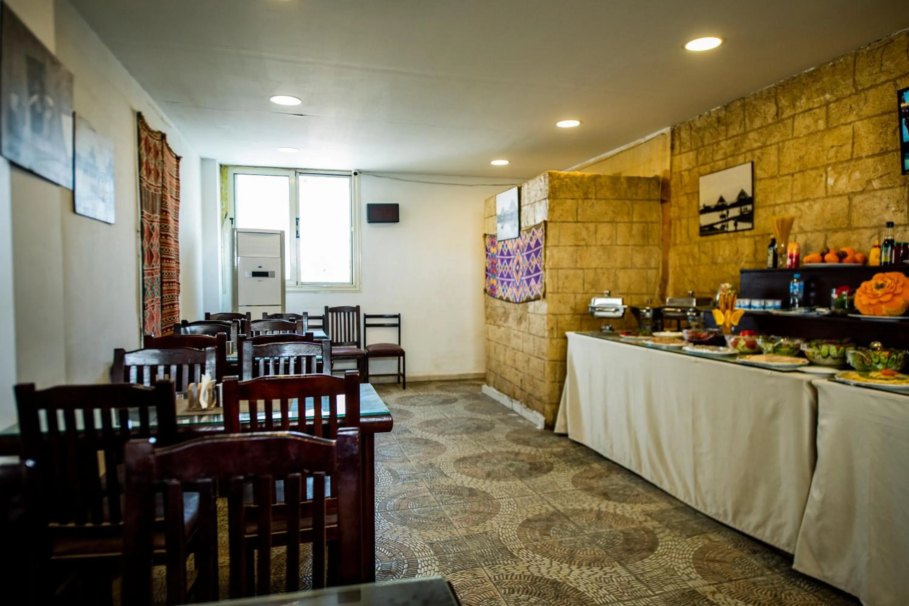 Restaurant/places to eat in Pyramids Valley Boutique Hotel