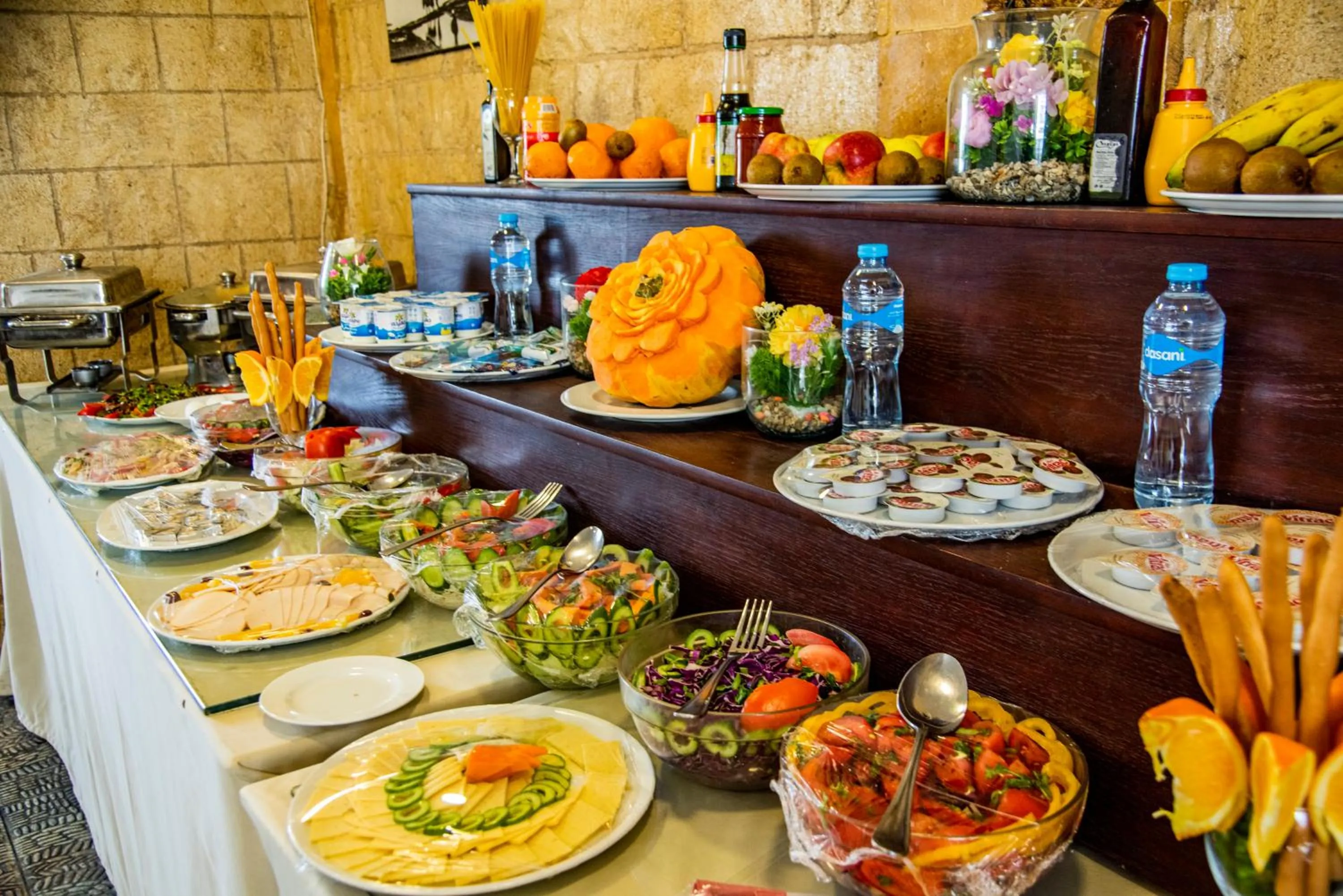 Restaurant/places to eat in Pyramids Valley Boutique Hotel