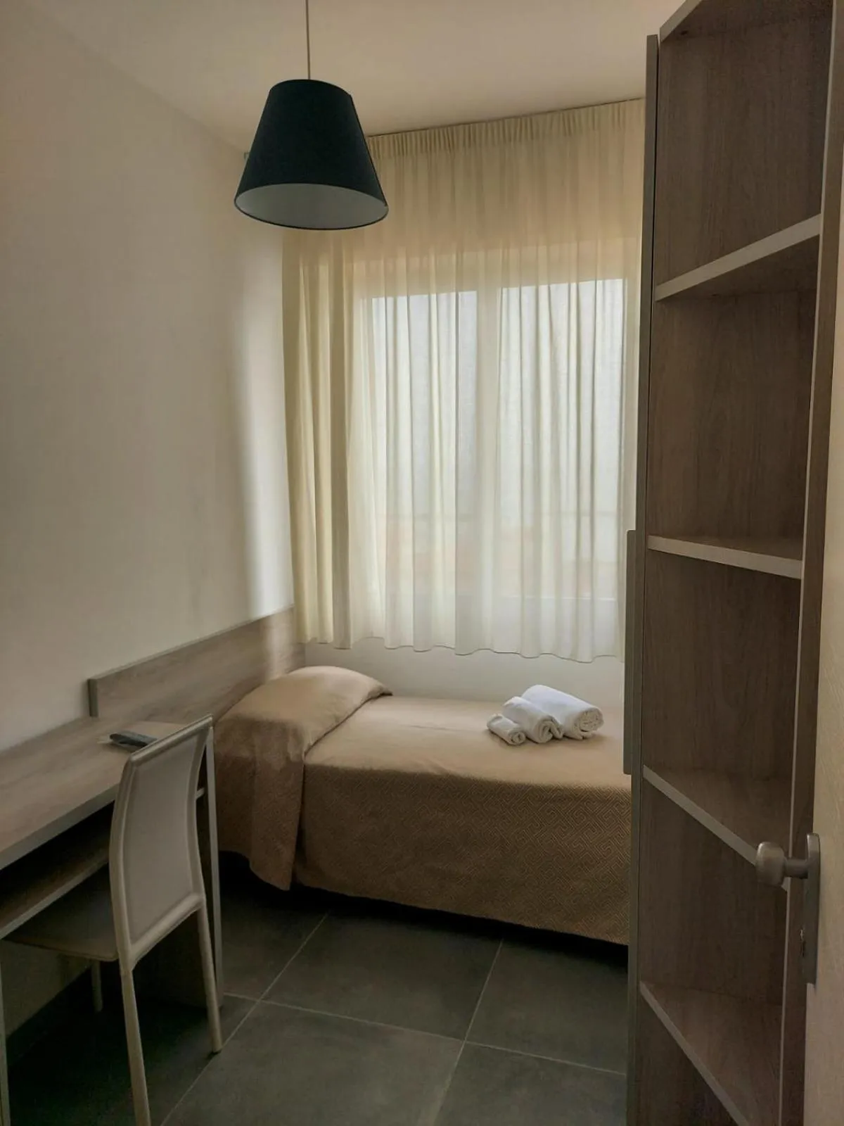 Bedroom, Bed in Hotel Concorde