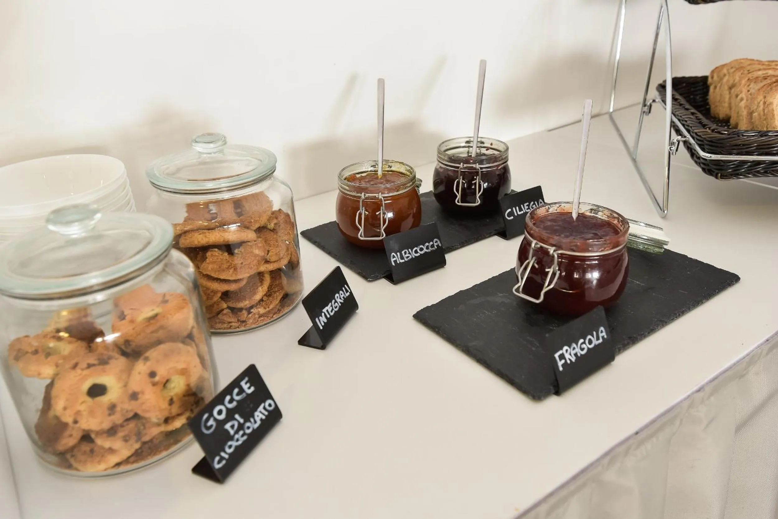 Buffet breakfast in Hotel Concorde