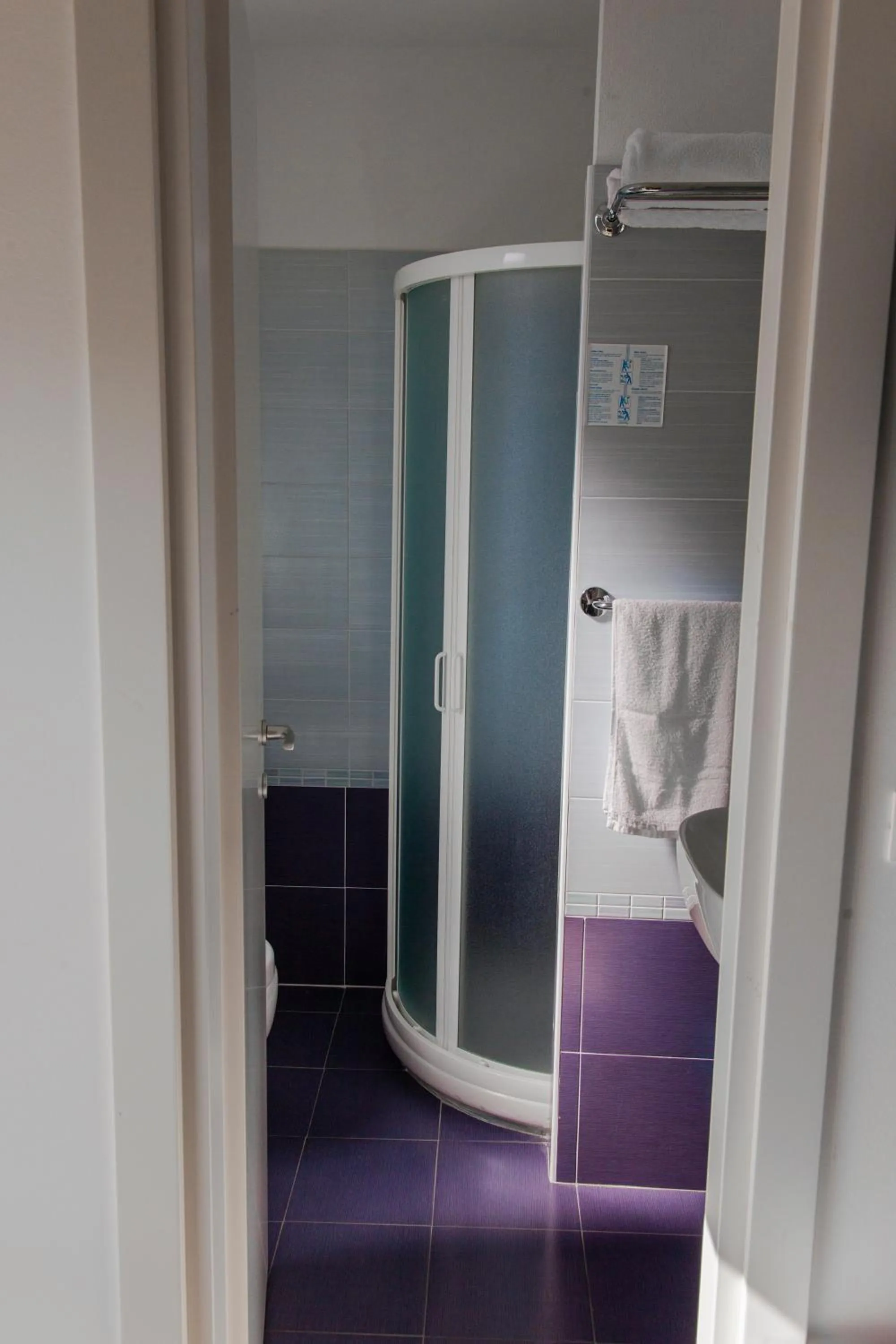 Bathroom in Hotel Concorde